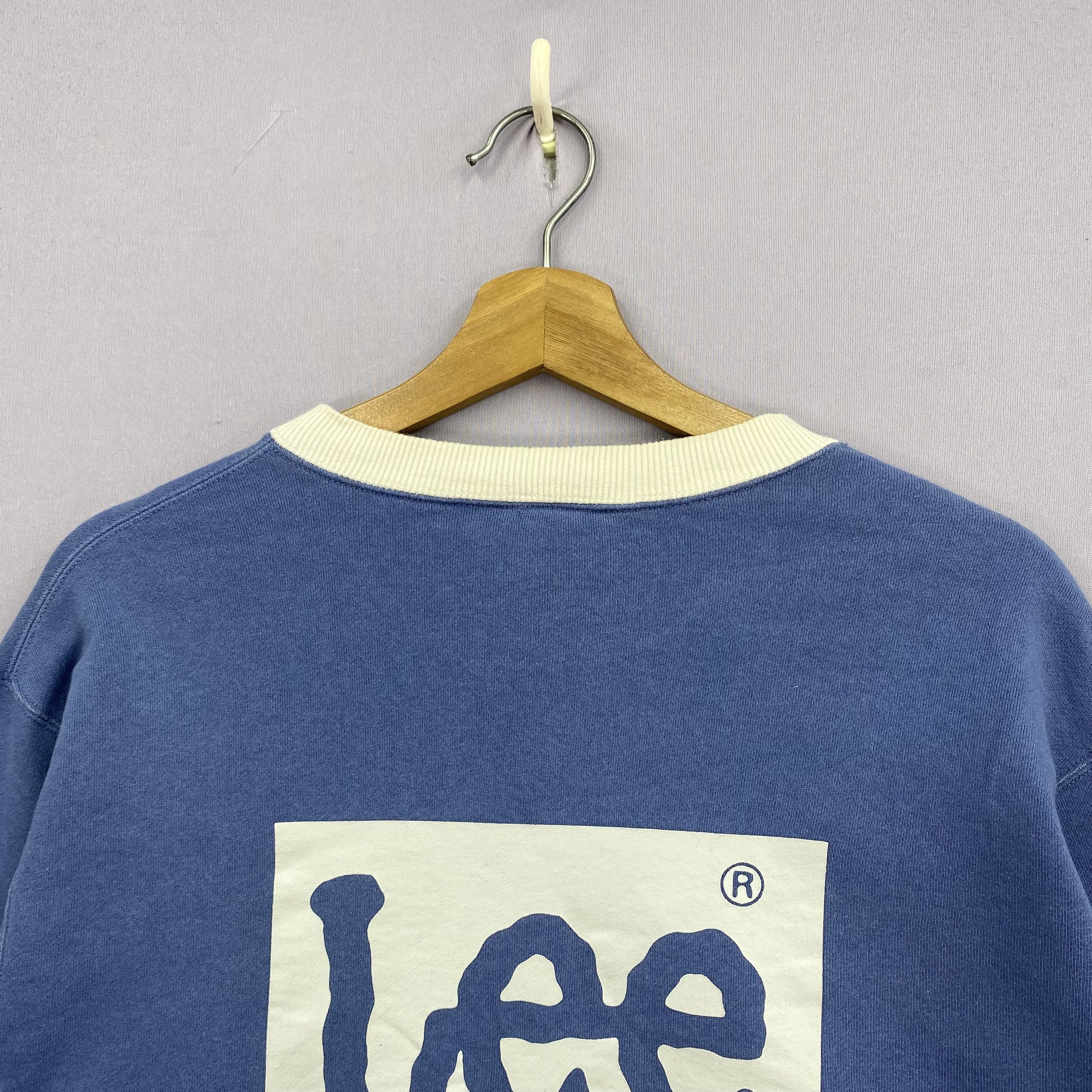 Lee Vintage 90s Lee Sweater Spell Out Script Sweatshirt Jumper Size US S / EU 44-46 / 1 - 3 Thumbnail
