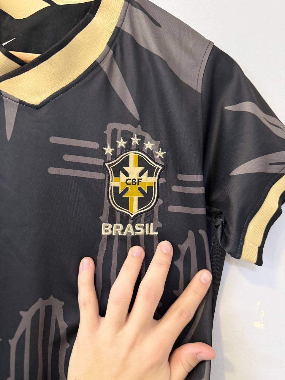 Nike Nike Brazil Soccer Jersey Womenswear Streetwear Rare M Size M / US 6-8 / IT 42-44 - 10 Thumbnail
