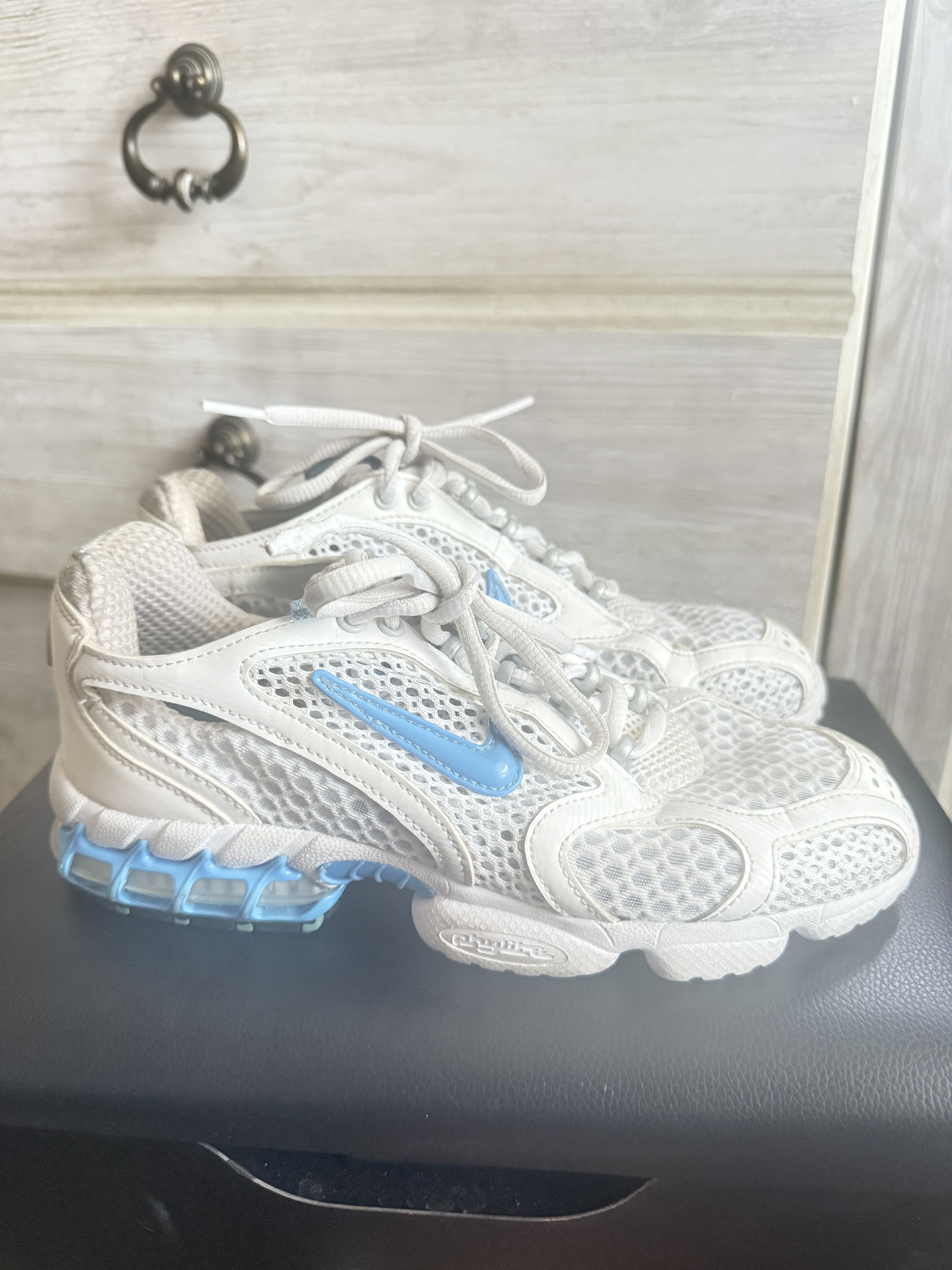 Nike WOMEN'S AIR ZOOM SPIRIDON CAGE 2 WHITE UNIVERSITY BLUE Size US 7.5 / IT 37.5 - 2 Thumbnail