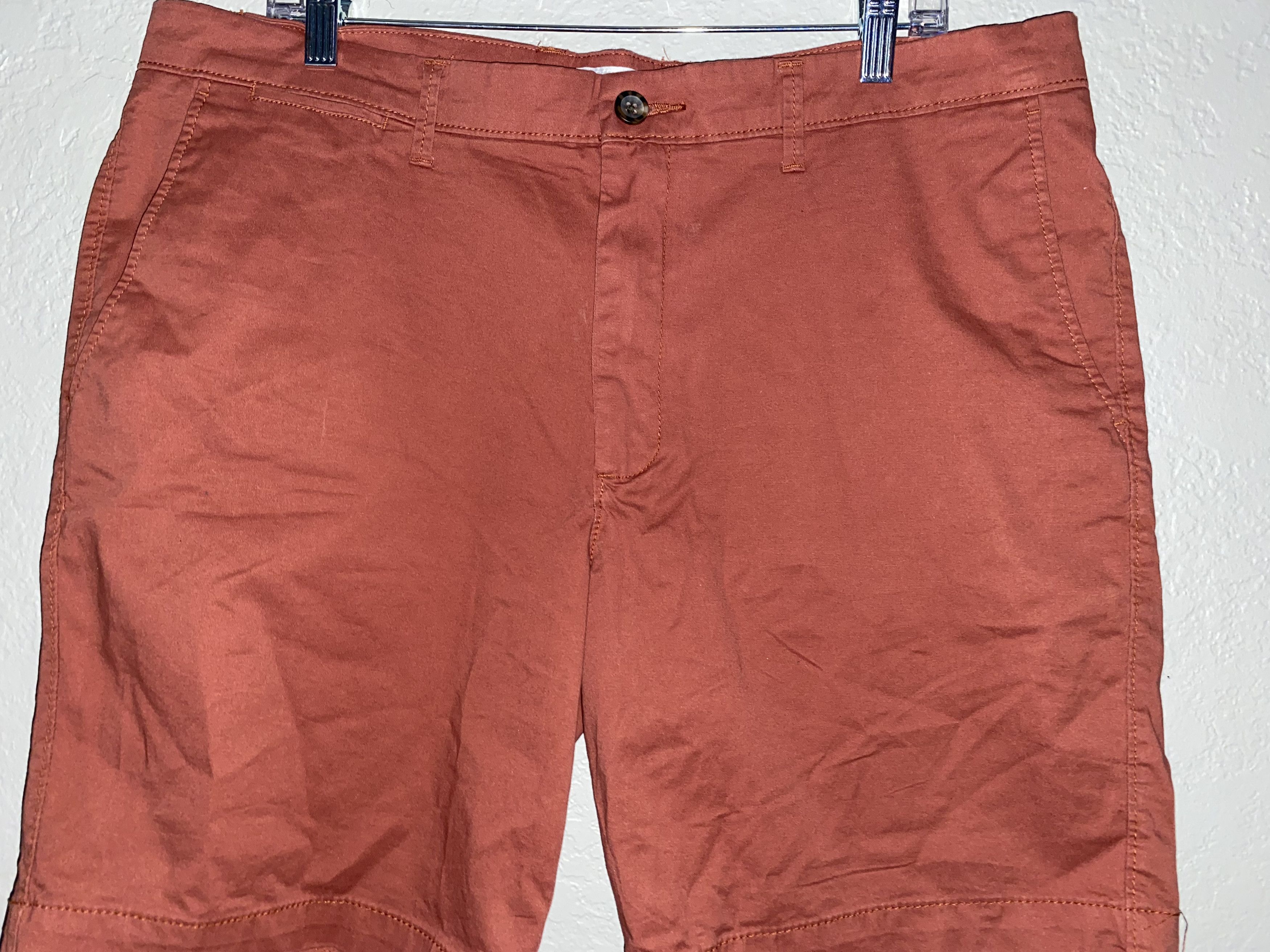 Target Basics Goodfellow & Co Good fellow Company casual Chino shorts Size US 38 / EU 54 - 2 Thumbnail