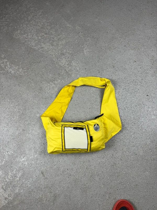 Nike Nike Tech Training Packable Jacket Waist Bag Asia Exclusive Size US XL / EU 56 / 4 - 6 Thumbnail