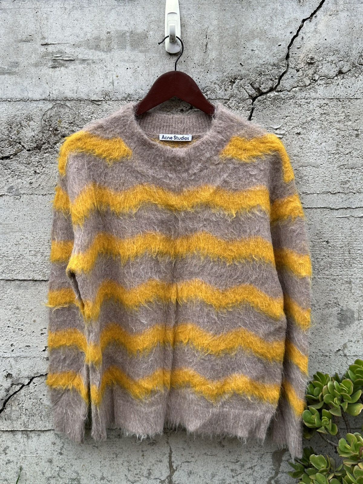 Acne Studios RARE GRAIL Acne Studios fuzzy mohair sweater Size US L / EU 52-54 / 3 - 2 Thumbnail