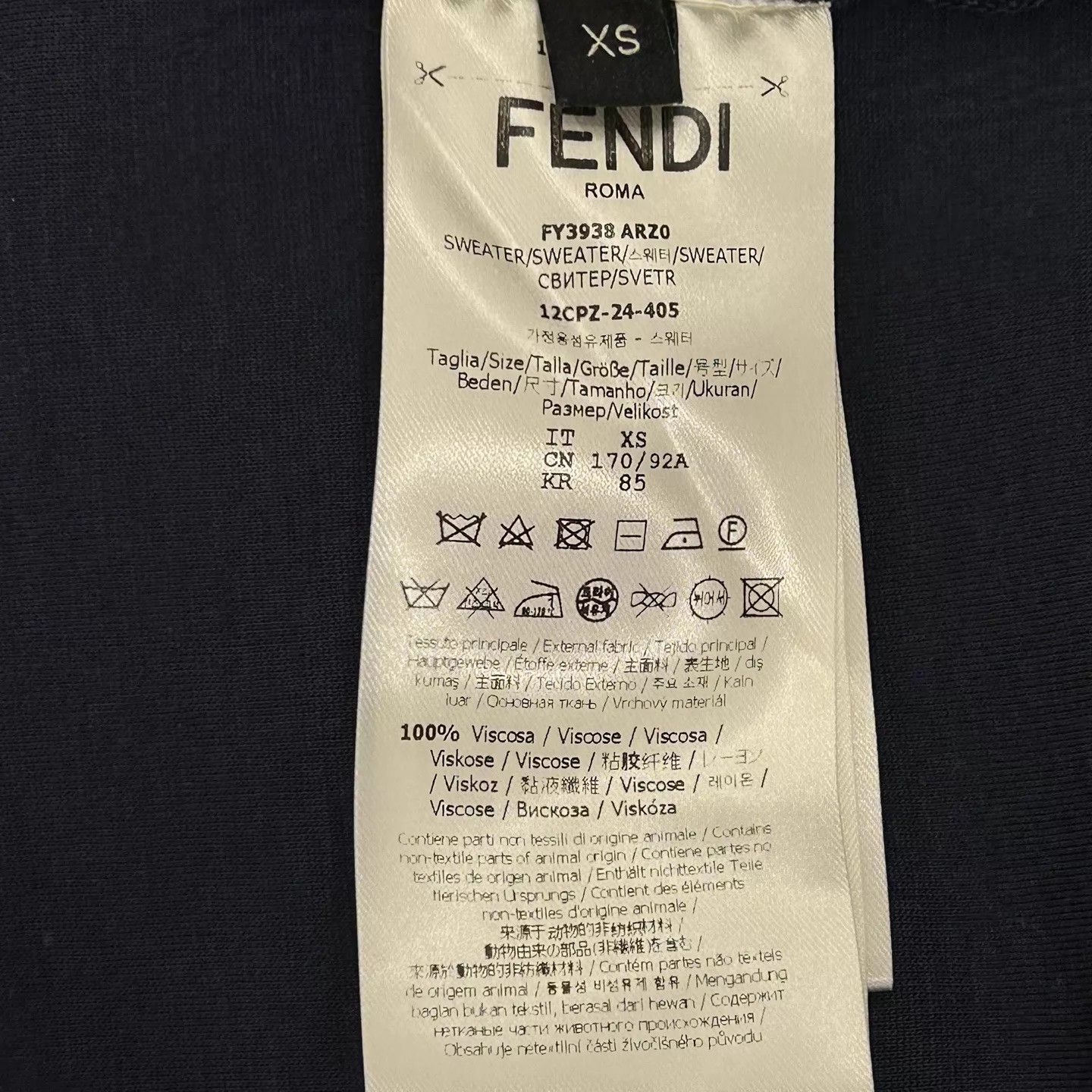 Fendi Fendi FW24 Embossed Space Cotton Black Crewneck XS Size US XS / EU 42 / 0 - 4 Thumbnail