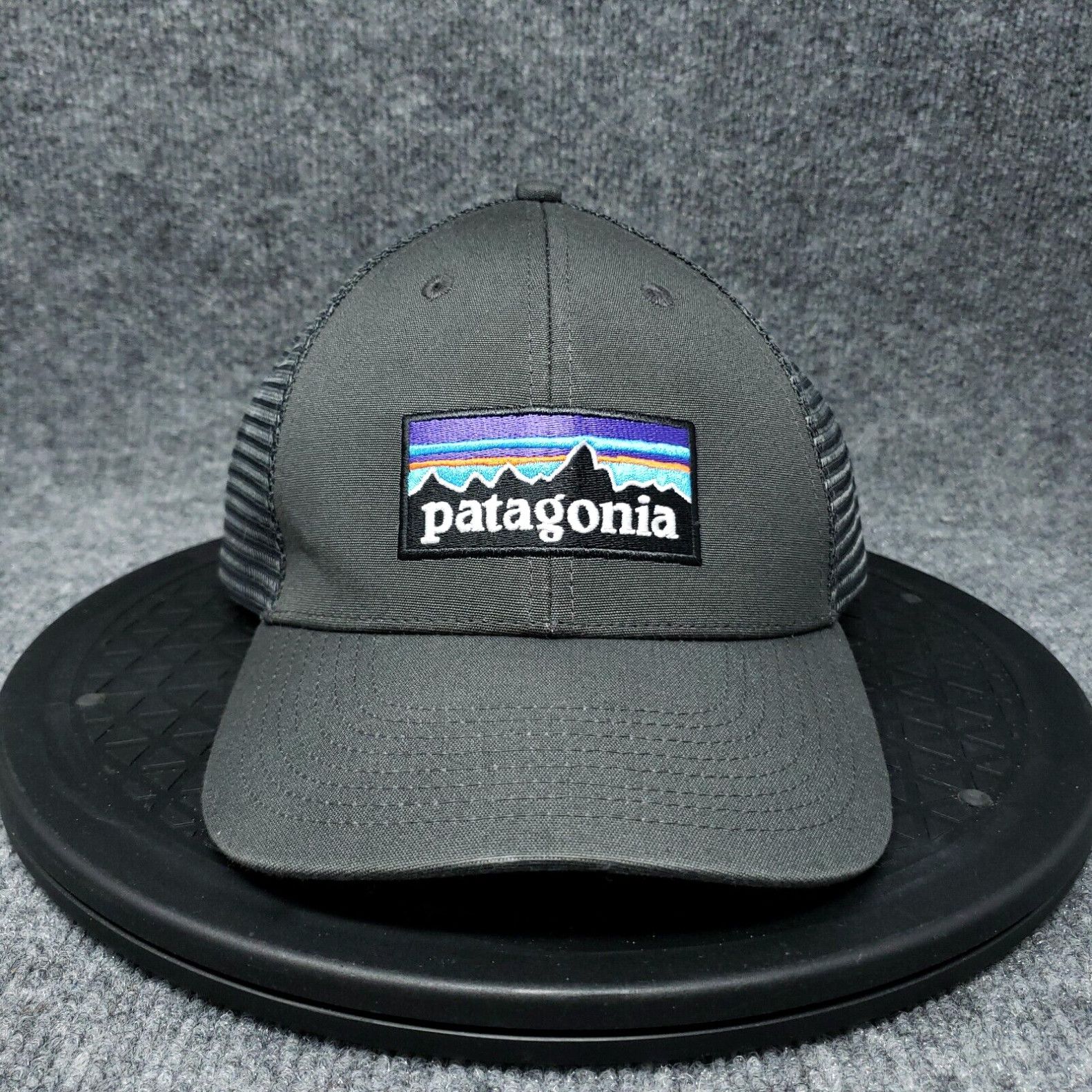Patagonia Mens P-6 Logo Trucker Hat - Forge Grey