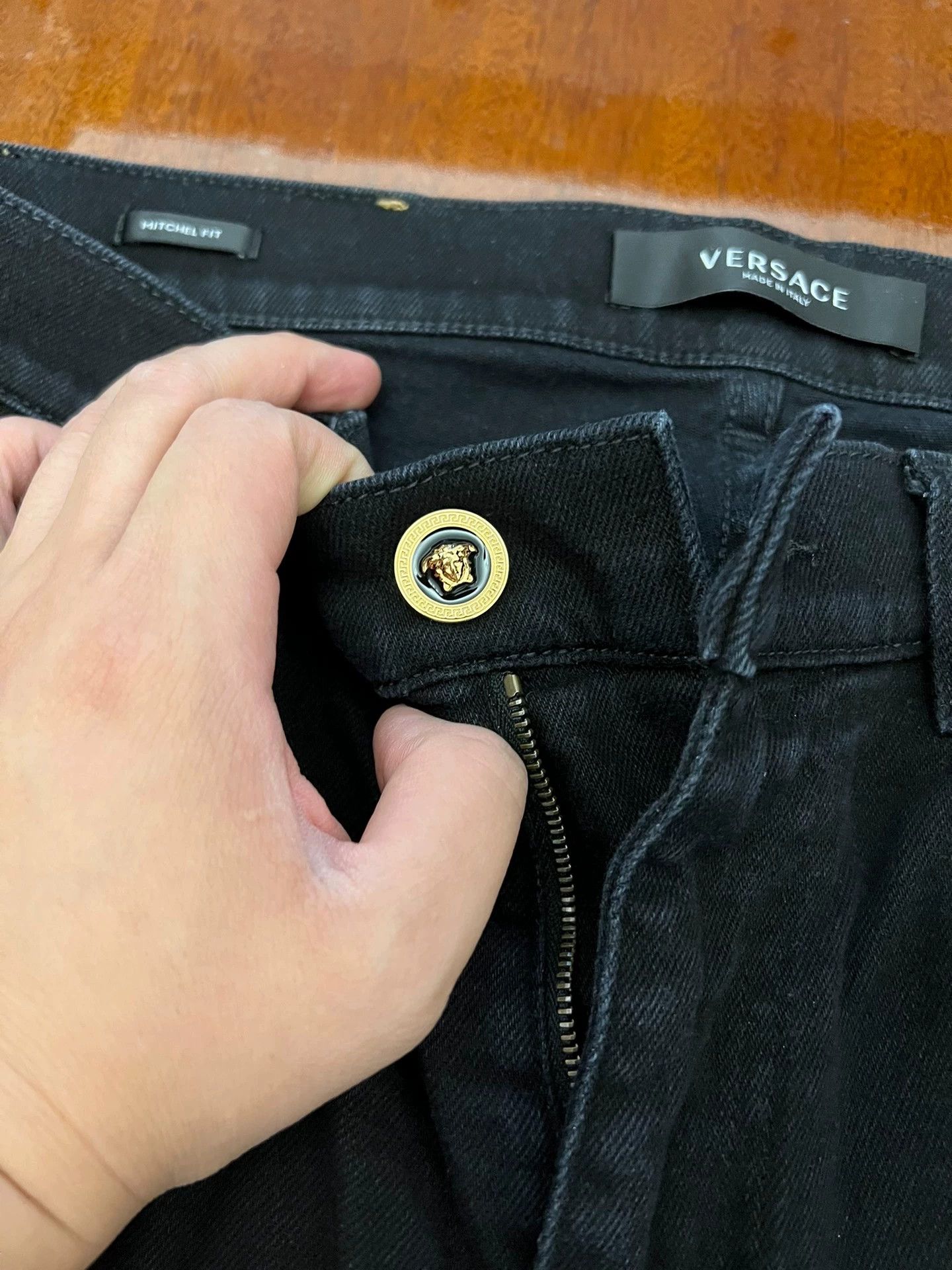Versace Versace New 32 Jeans Knee Rip Gold Medusa Bk Head Size US 32 / EU 48 - 2 Thumbnail