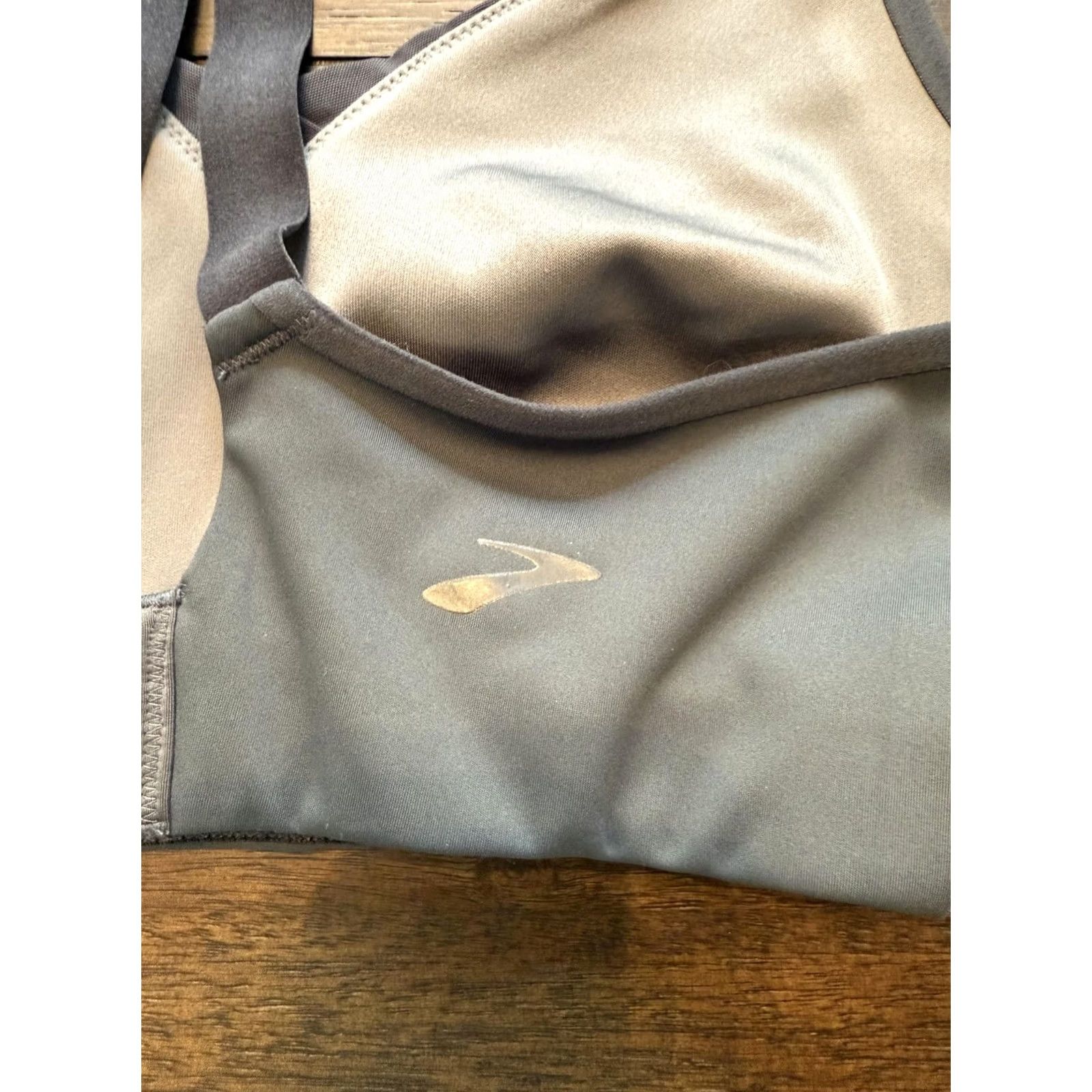 Brooks Brooks Sports Bra Womens Medium Gray Racerback Running Gym Adjustable Hook Eye Size ONE SIZE - 3 Thumbnail