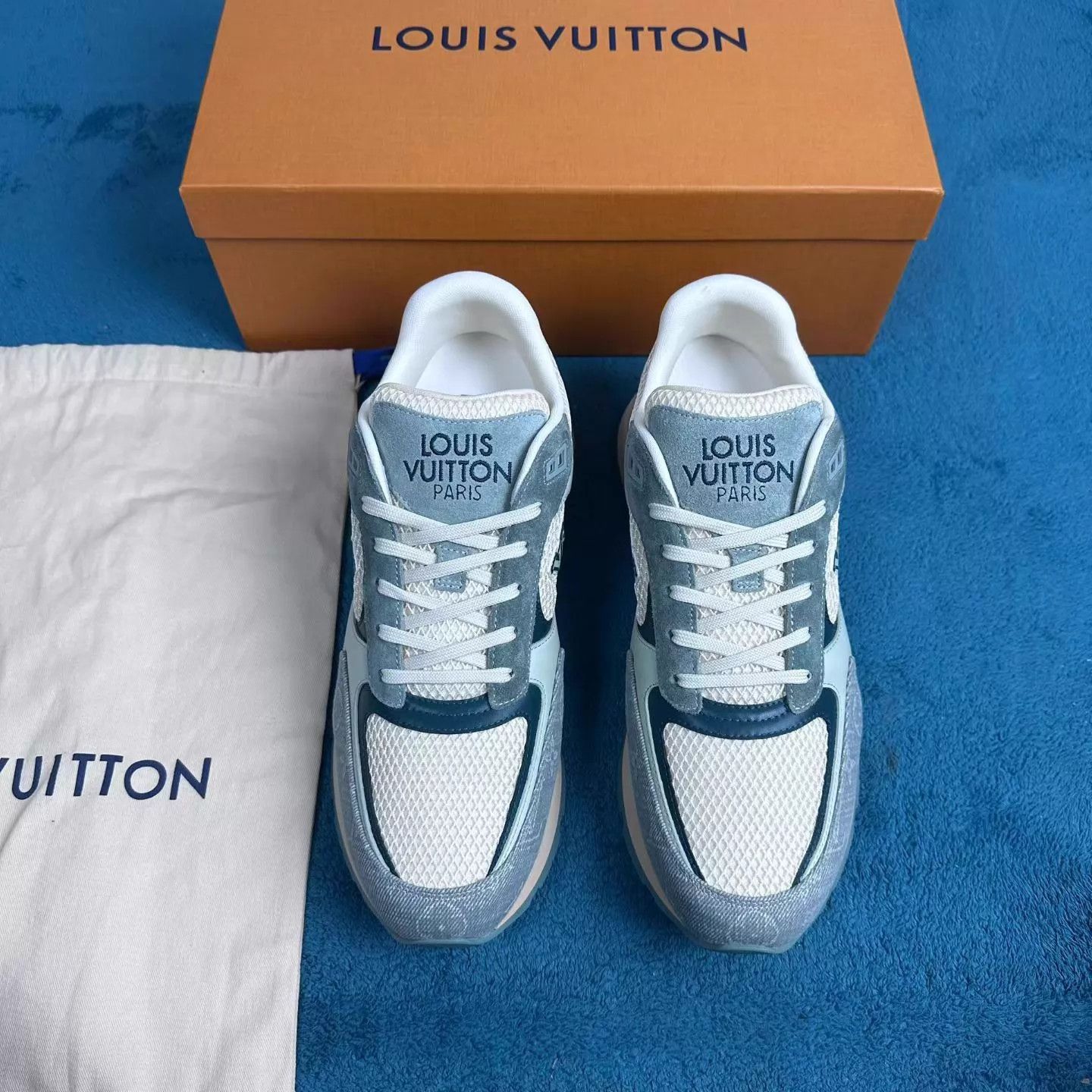 Louis Vuitton LV Run Away Mesh Embroidered Lace-Up Low-Top Sneaker Green Size US 11 / EU 44 - 1 Thumbnail