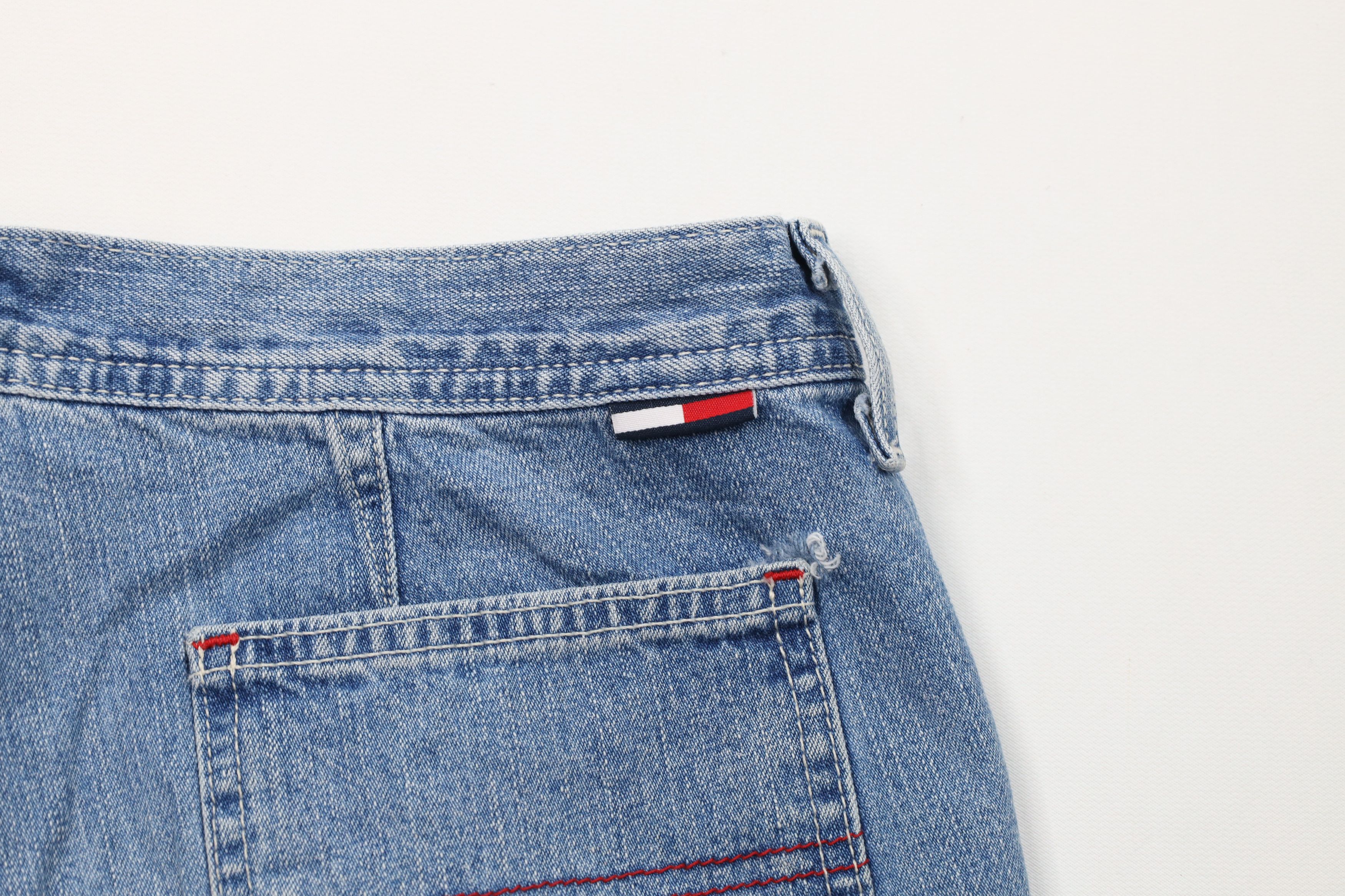 Tommy Hilfiger Vintage 90s Y2K Tommy Hilfiger Denim Jean Shorts Blue Size 25" / US 0 / IT 36 - 9 Thumbnail