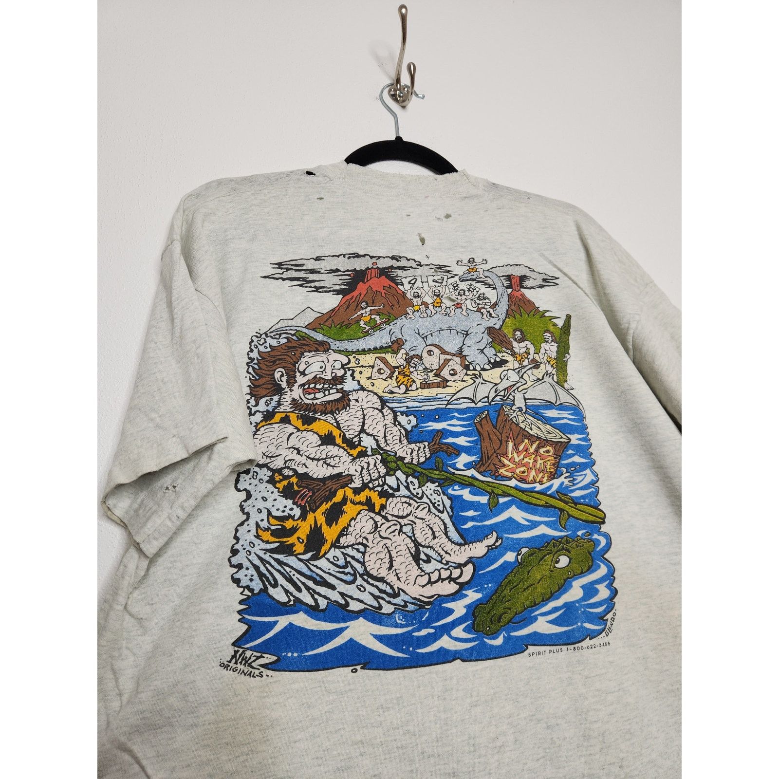 Fruit Of The Loom Vintage Nashville No Wake Zone Ski Shop Cavemen Art Thrashed Size US XL / EU 56 / 4 - 4 Thumbnail