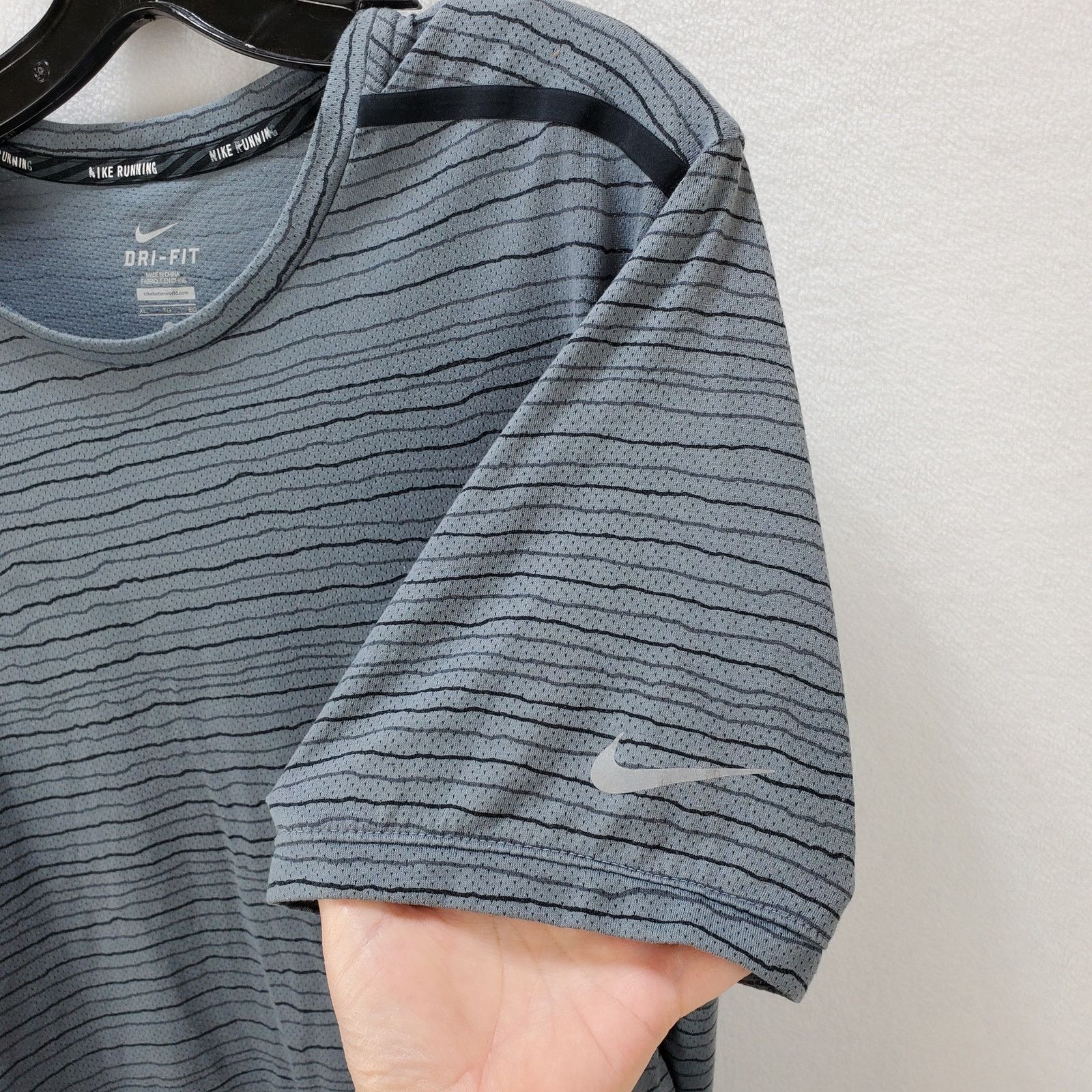 Nike Nike Running Shirt Tee Mens XL Dri Fit Cool Tailwind Striped Size US XL / EU 56 / 4 - 7 Thumbnail