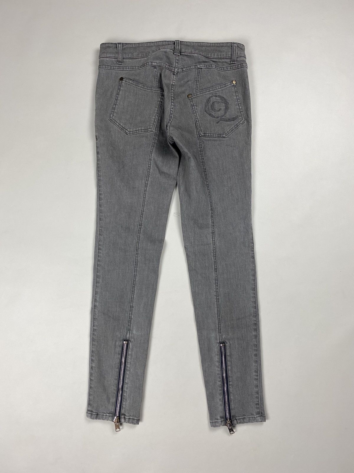 Alexander McQueen Alexander McQueen vintage ladies ankle zip jeans size 42 Size 28" / US 6 / IT 42 - 16 Thumbnail