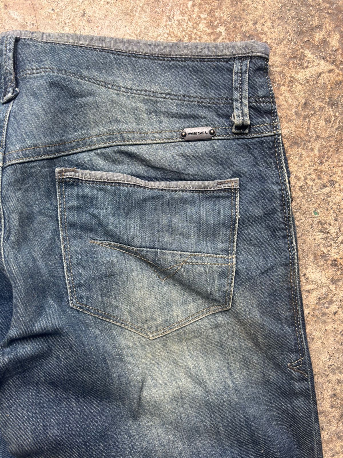 Diesel 2000s Y2k Diesel Flared Jeans Size US 28 / EU 44 - 13 Thumbnail