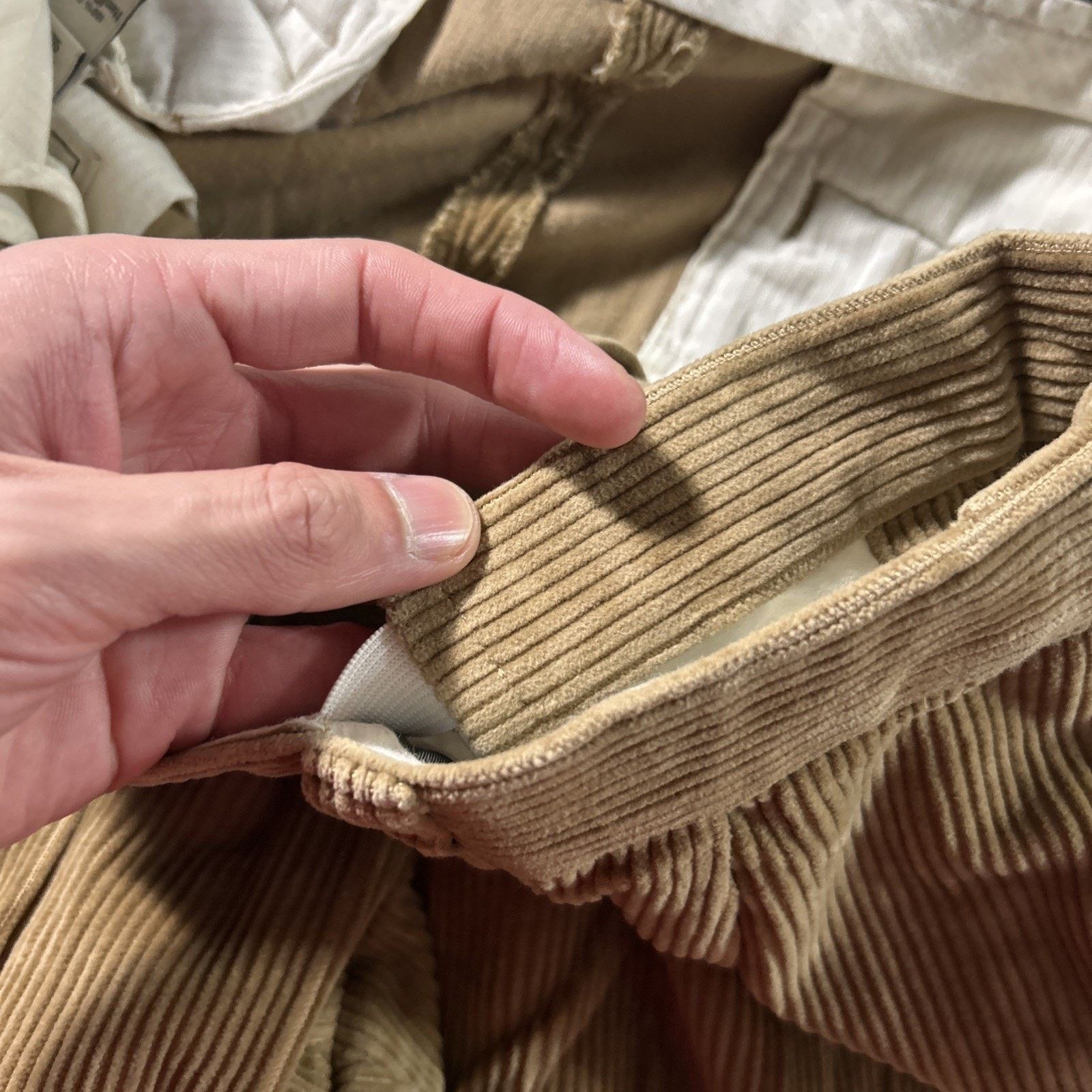 L.L. Bean LL Bean Corduroy Beyond Baggy Corduroy Pants Mens 38x29 Size US 38 / EU 54 - 13 Thumbnail