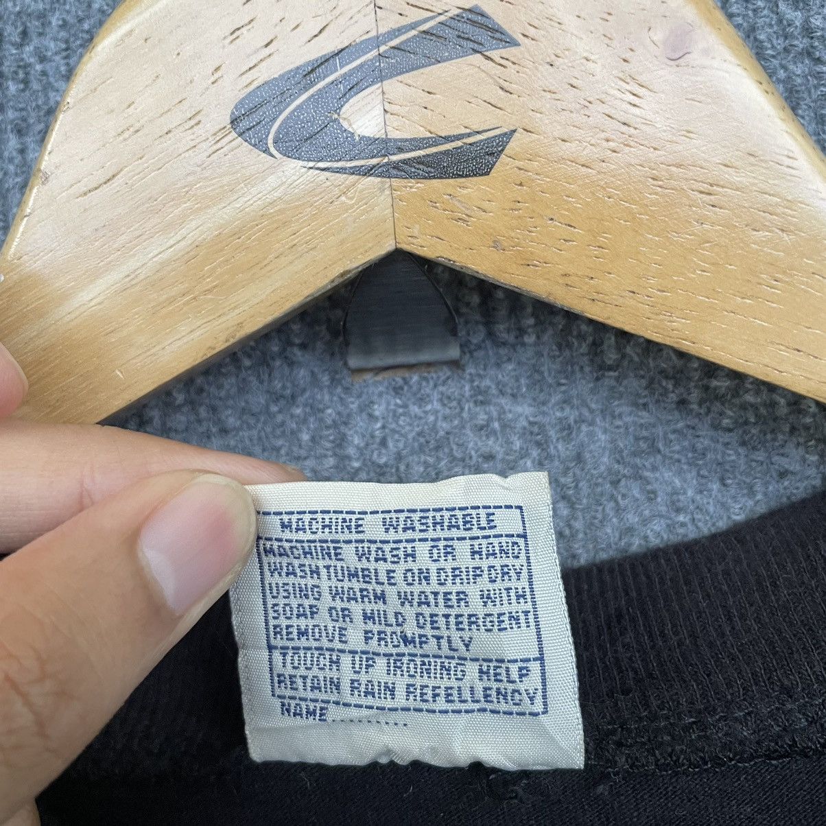 Diesel × Vintage Vintage 2000s Diesel Original T Shirt Centre Logo Size US L / EU 52-54 / 3 - 4 Thumbnail