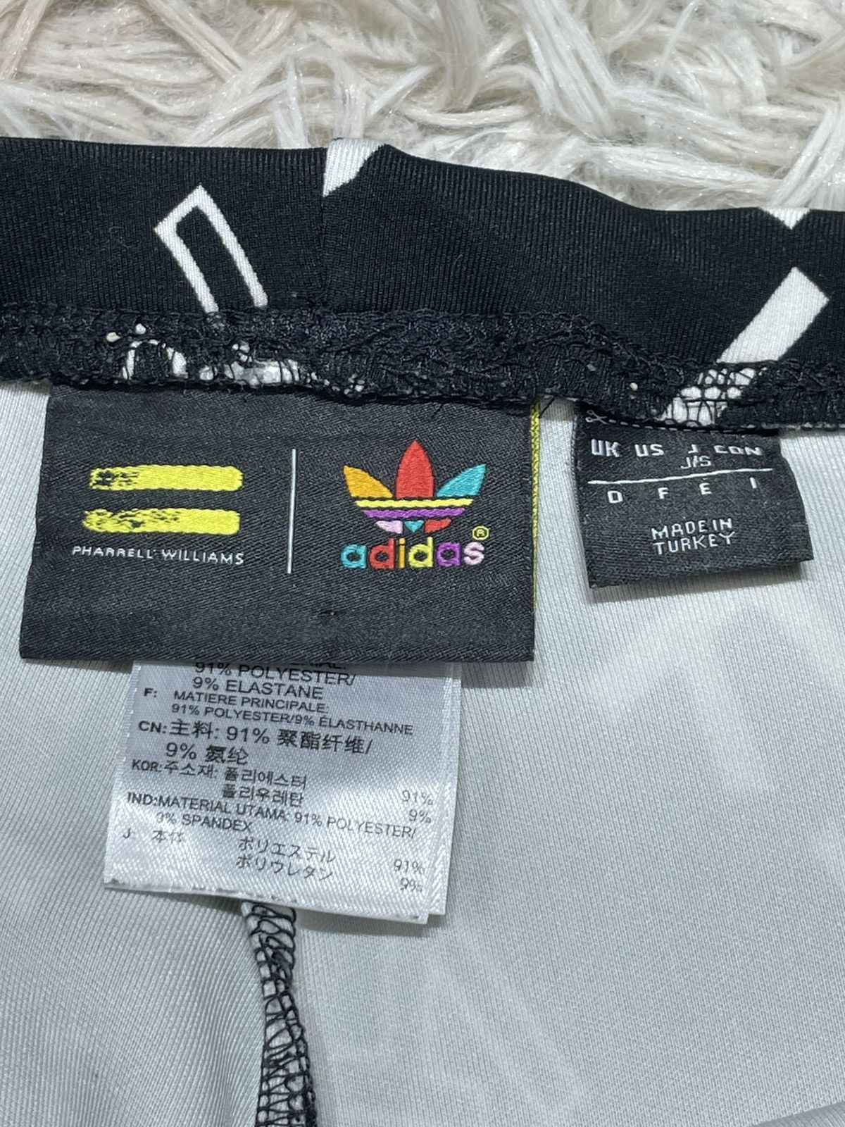 Adidas × Pharrell Human Race in Kanji Japanese Symbols Legging Size 24" / US 00 / IT 34 - 9 Thumbnail