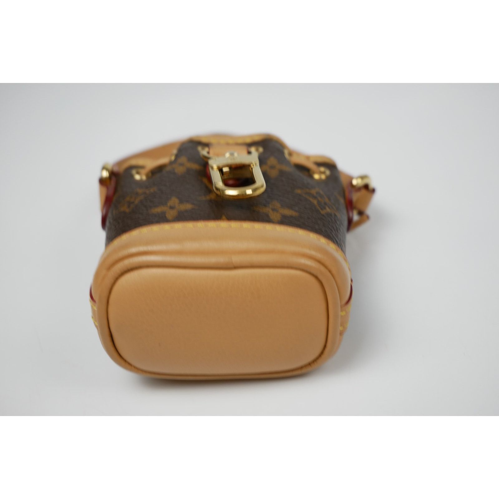 Louis Vuitton Louis Vuitton Micro Neo Bag Charm Size ONE SIZE - 9 Thumbnail