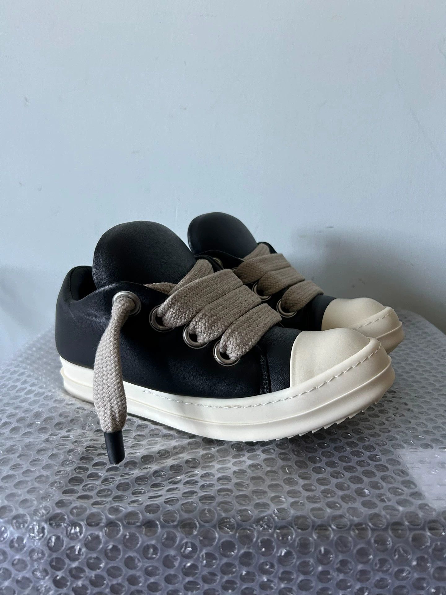 Rick Owens Rick Owens Black Chubby Low-Top Converse Sneakers Size US 6.5 / IT 36.5 - 4 Thumbnail