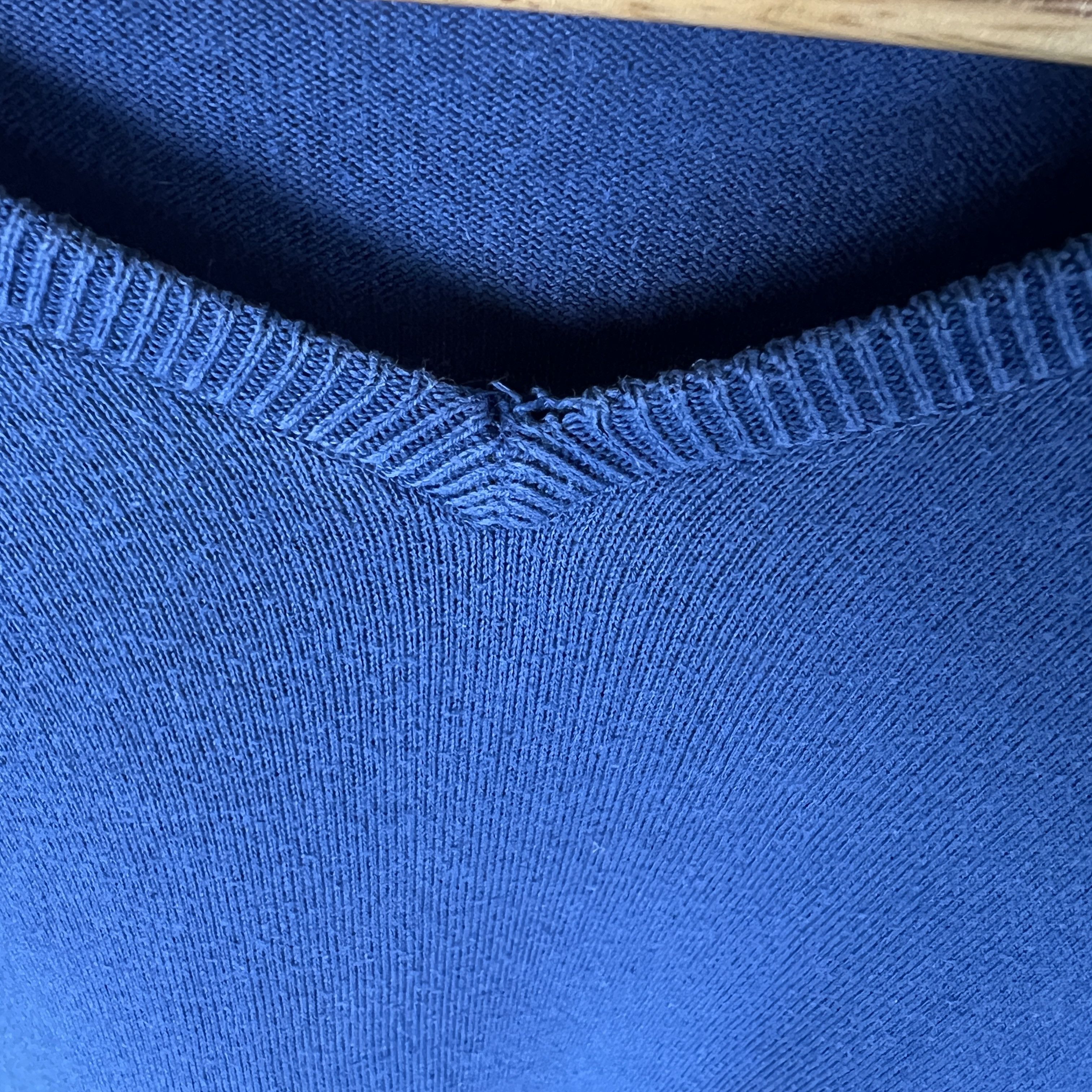 John Smedley John Smedley Sweater Men's V-Neck Size XL Blue Long Sleeve Size US XL / EU 56 / 4 - 5 Thumbnail