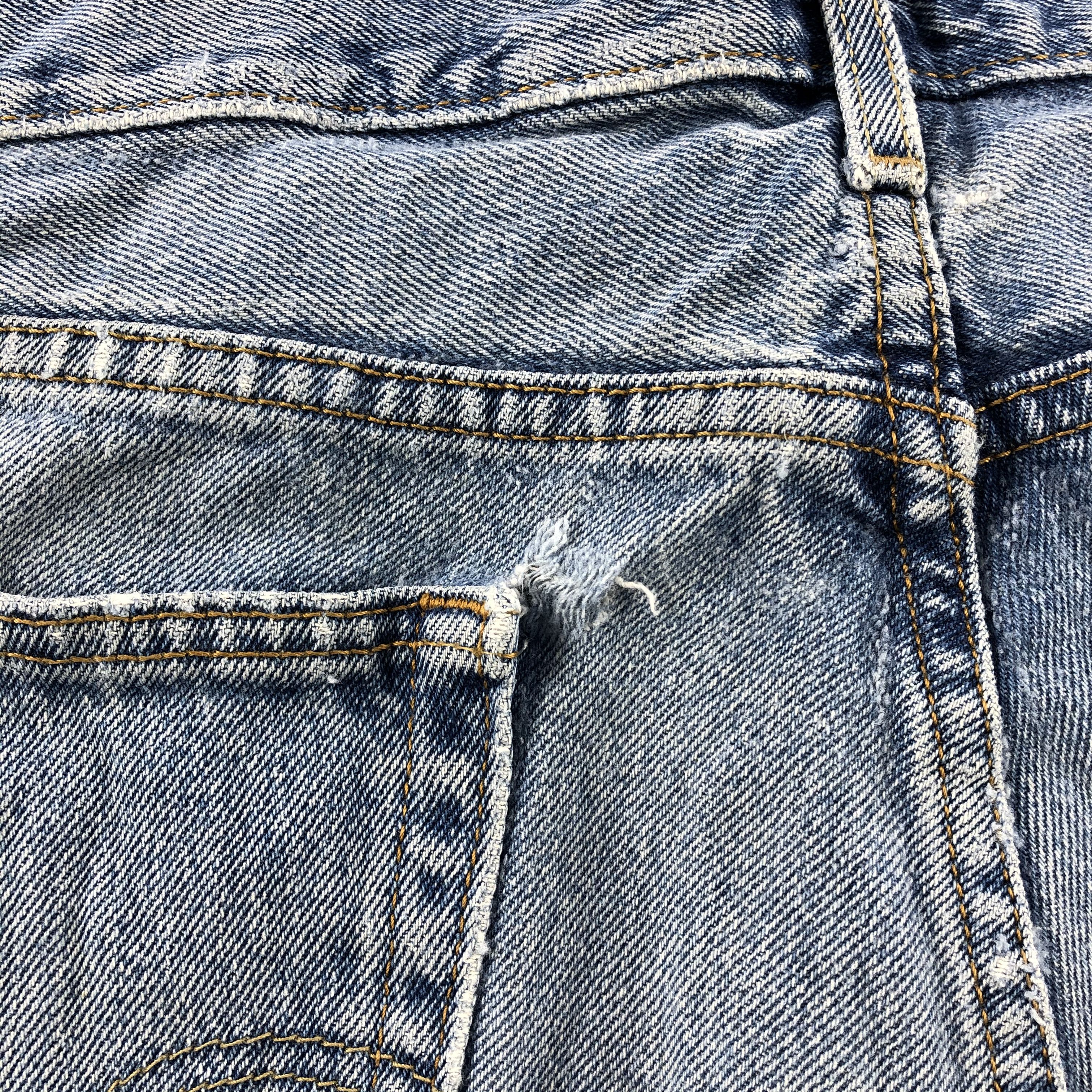 Levi's Light Wash Vintage Levis 560 Jeans-J1181 Size US 36 / EU 52 - 8 Thumbnail