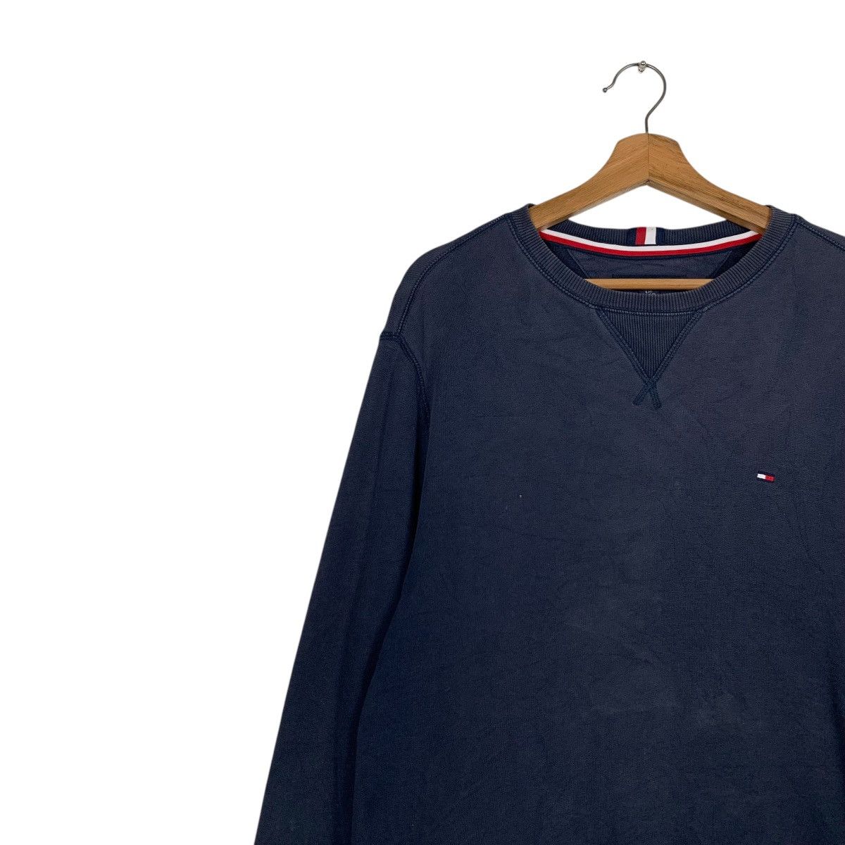 Tommy Hilfiger TOMMY HILFIGER Small Logo Crewneck Sweatshirt #2402-C108 Size US L / EU 52-54 / 3 - 6 Thumbnail