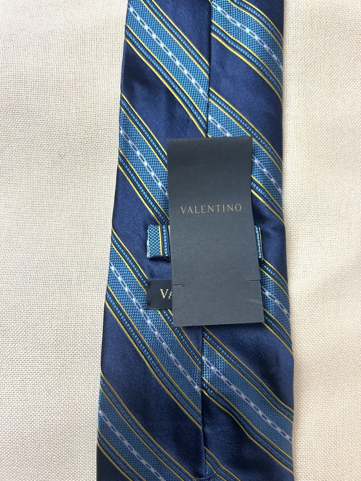 Valentino NWT Valentino blue navy striped Silk Mens Tie Size ONE SIZE - 4 Thumbnail