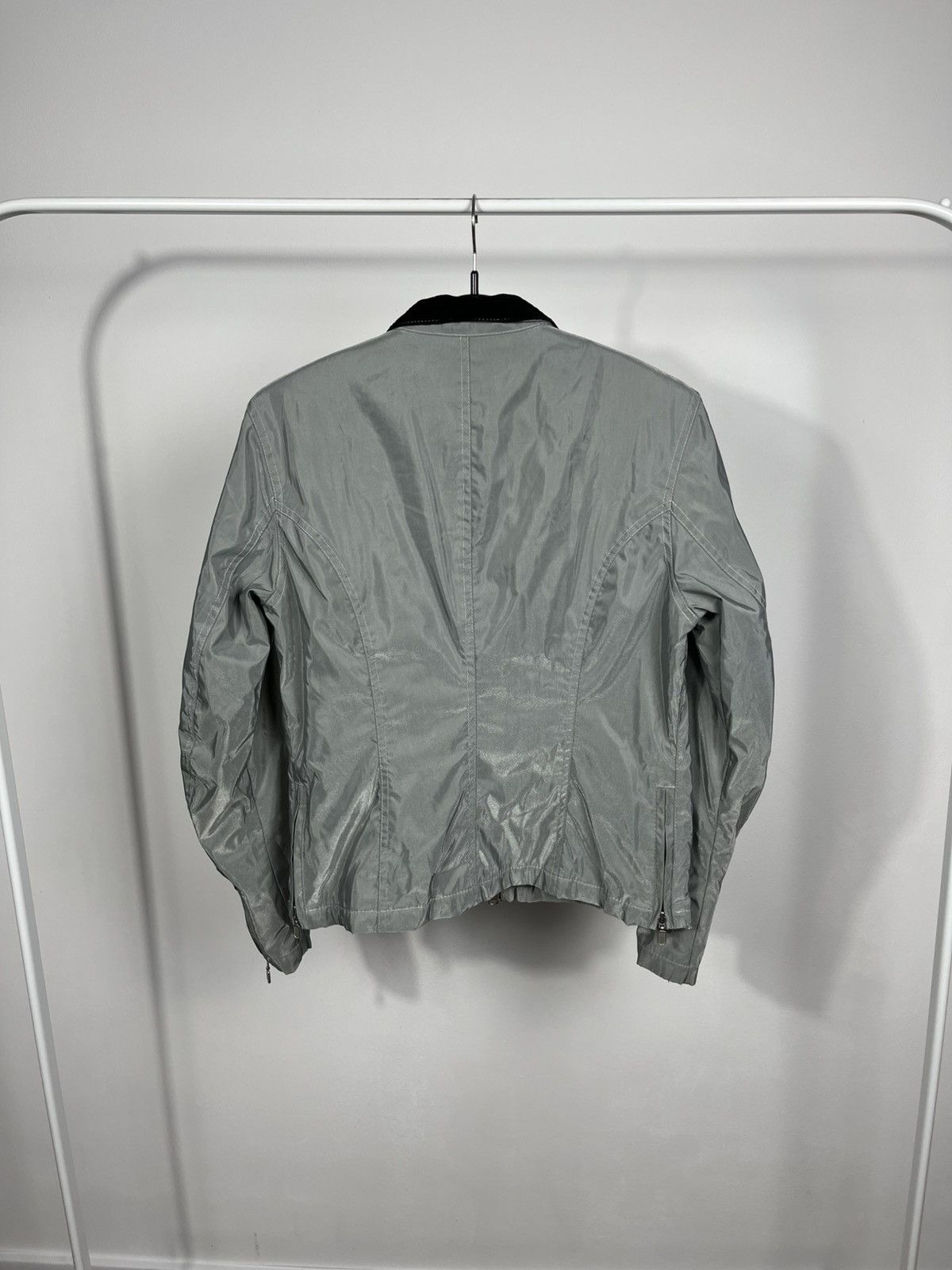 Belstaff Belstaff Nylon Jacket Grey Zip Up Plaid Lining Size 42 Women Size S / US 4 / IT 40 - 13 Thumbnail