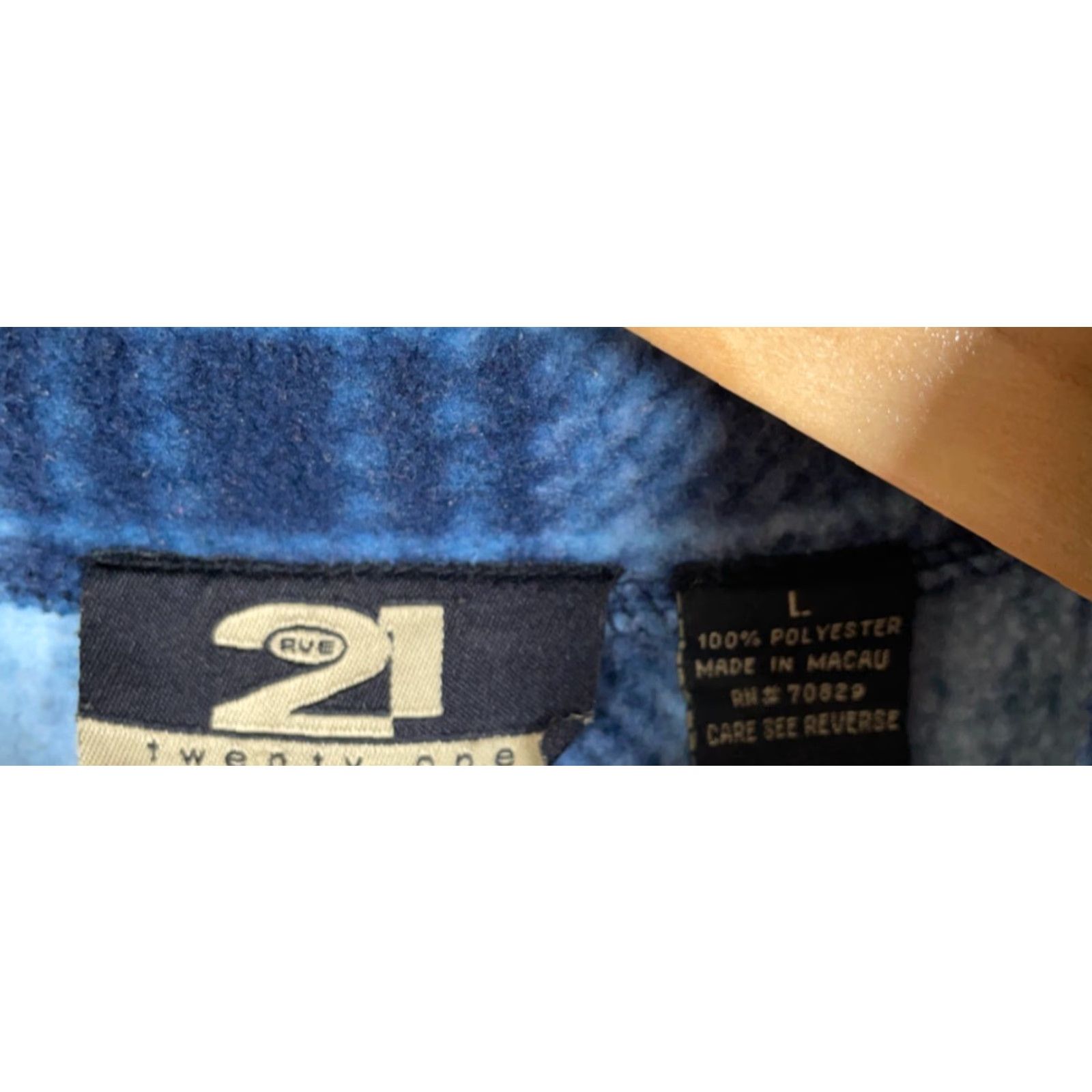 Vintage VINTAGE rue21 Fleece Jacket Blue Plaid 1/4 Zip Adult Large Mens 90s Grunge Pullover Size US L / EU 52-54 / 3 - 3 Thumbnail