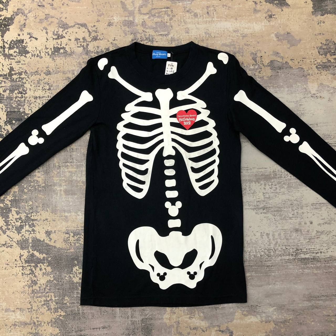 Disney T191 TOKYO DISNEY SKALETON HALLOWEEN TEE Size US S / EU 44-46 / 1 - 3 Thumbnail