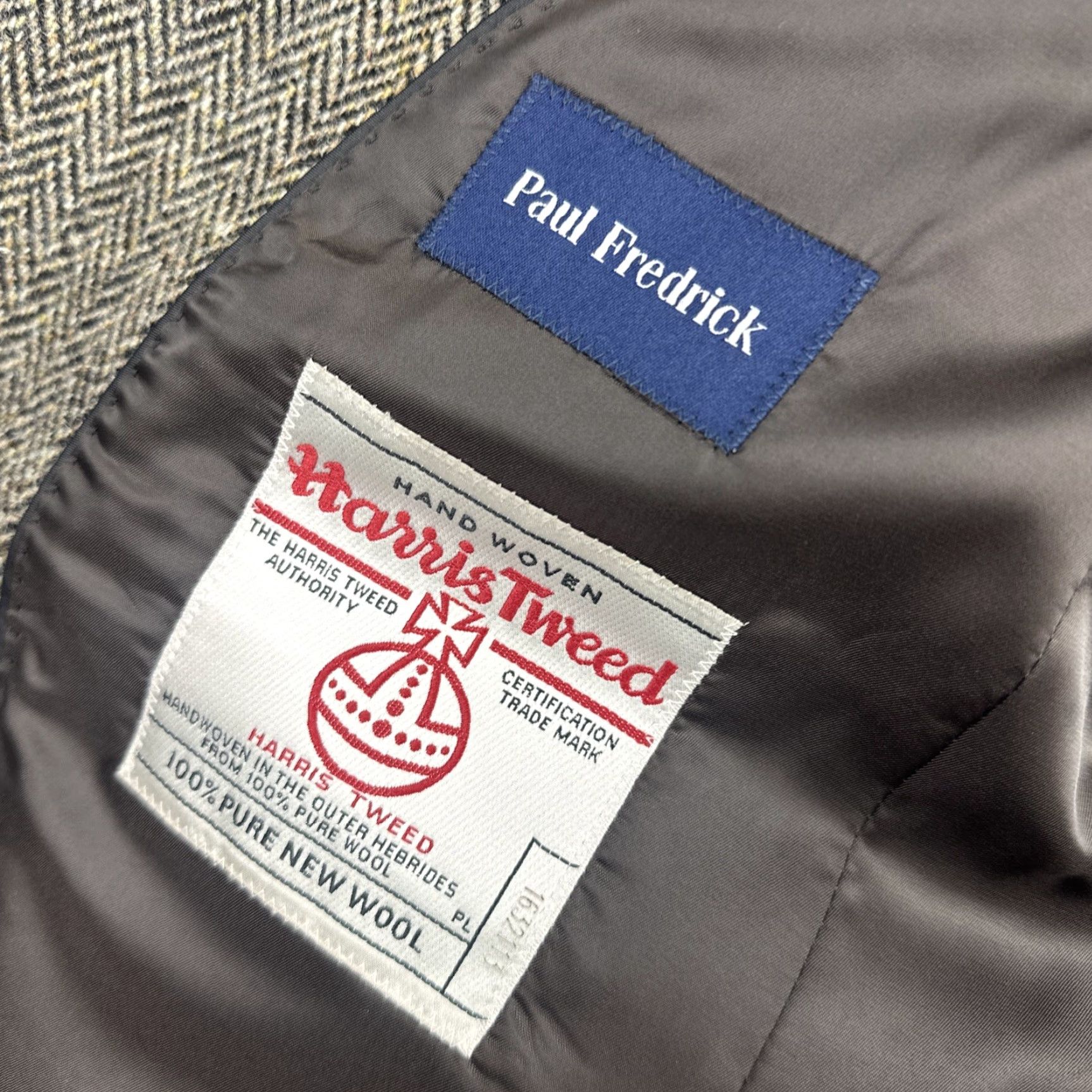 Harris Tweed Harris Tweed Paul Fredrick Blazer Mens 40R Herringbone 100% Wool Sports Jacket Size 40R - 3 Thumbnail