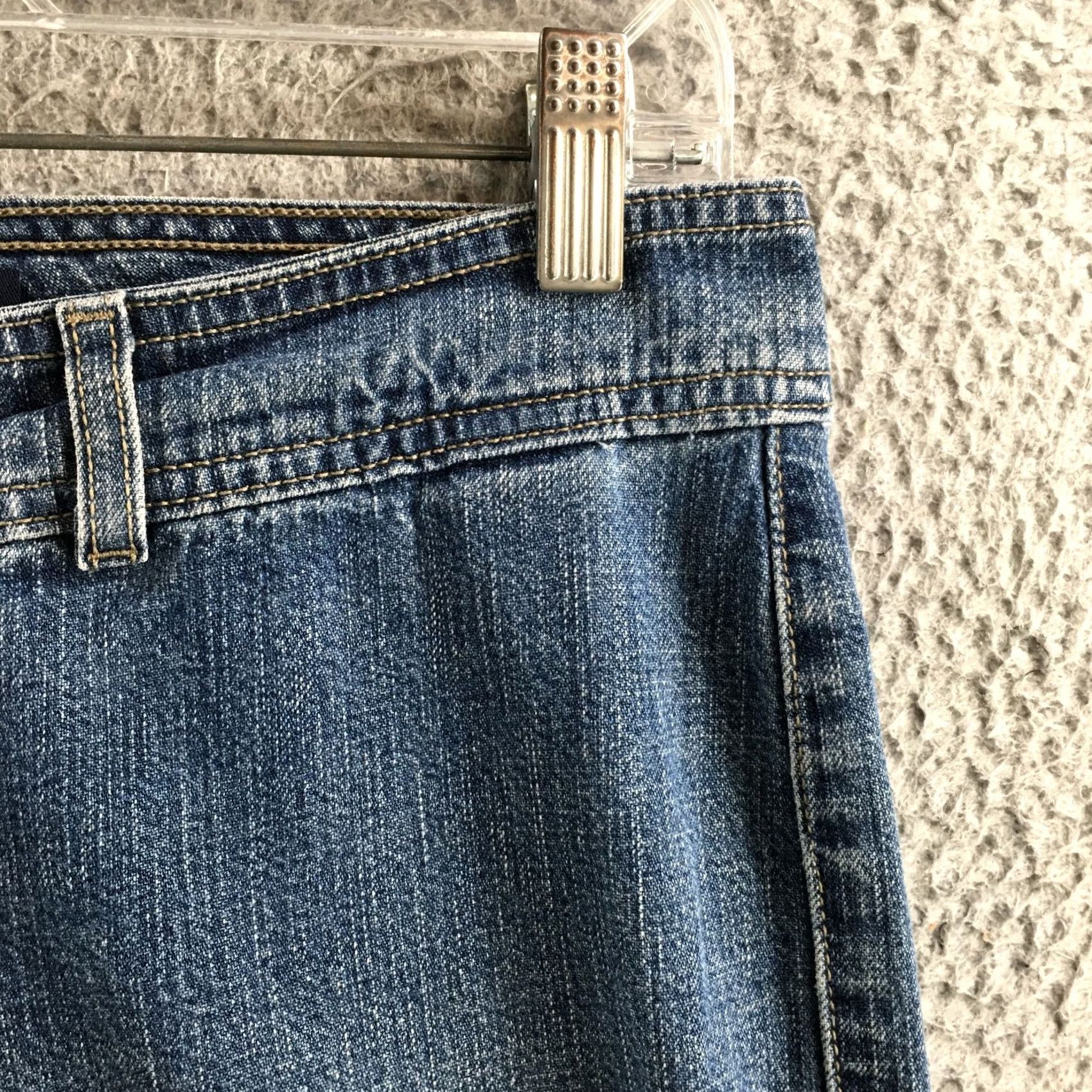 American Eagle Outfitters American Eagle Outfitters Jeans Womens 8 Blue Denim Mid Rise Straight Leg Regular Rise Cotton Denim SS14s Size 30" / US 8 / IT 44 - 4 Thumbnail
