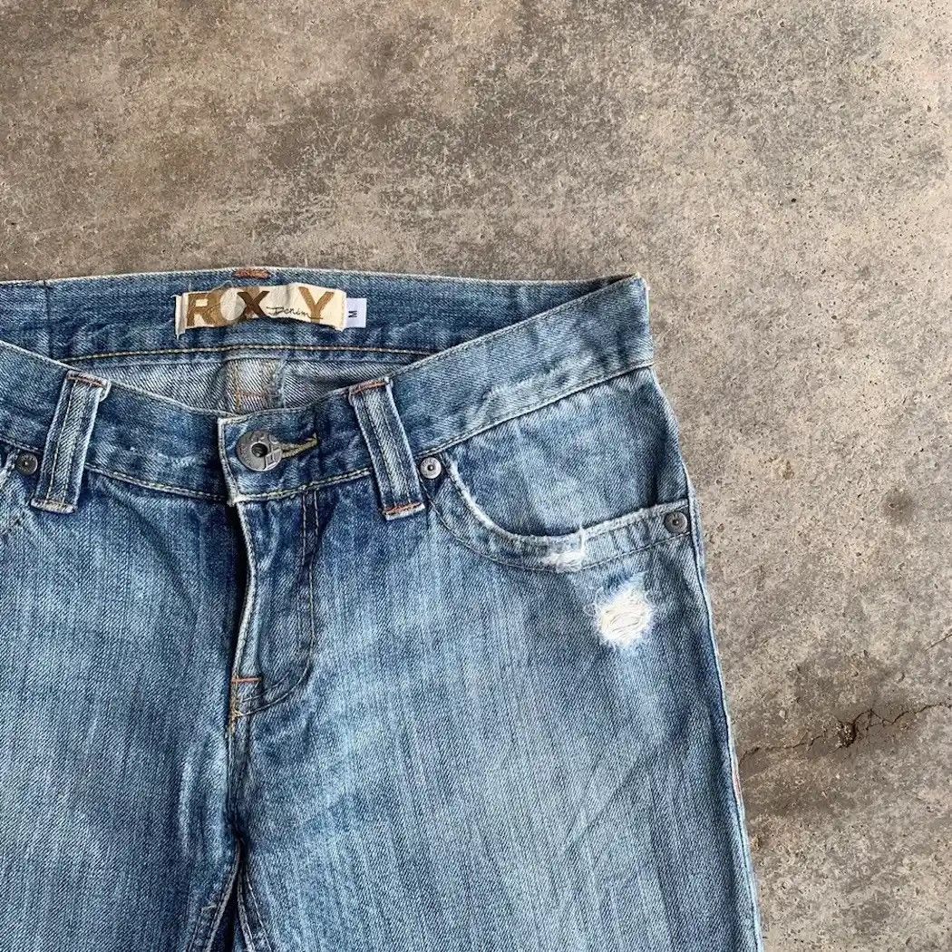 Vintage Vintage Roxy Jeans Ripped Denim Ankle Pants Waist 30 Size US 30 / EU 46 - 9 Thumbnail