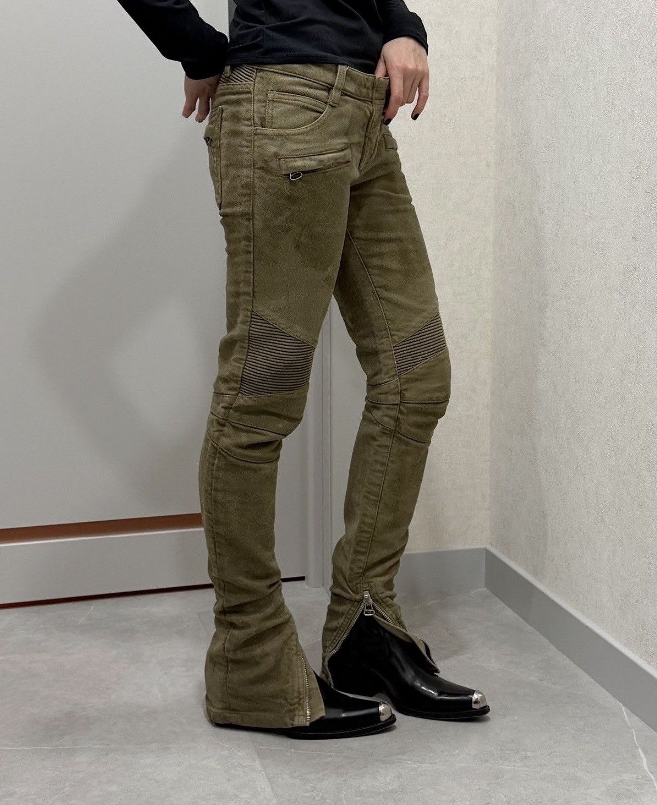 Balmain BALMAIN Decarnin SS 2010 Wax ‘Stain’ Biker Denim Zip Jeans Size US 28 / EU 44 - 1 Thumbnail