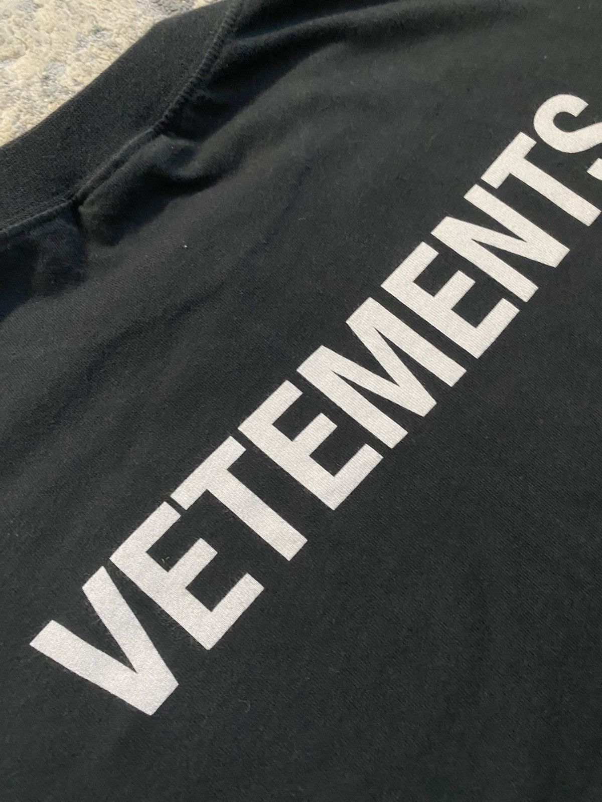Vetements Vetements Staff Logo Tee (M)(2) Size US M / EU 48-50 / 2 - 2 Thumbnail