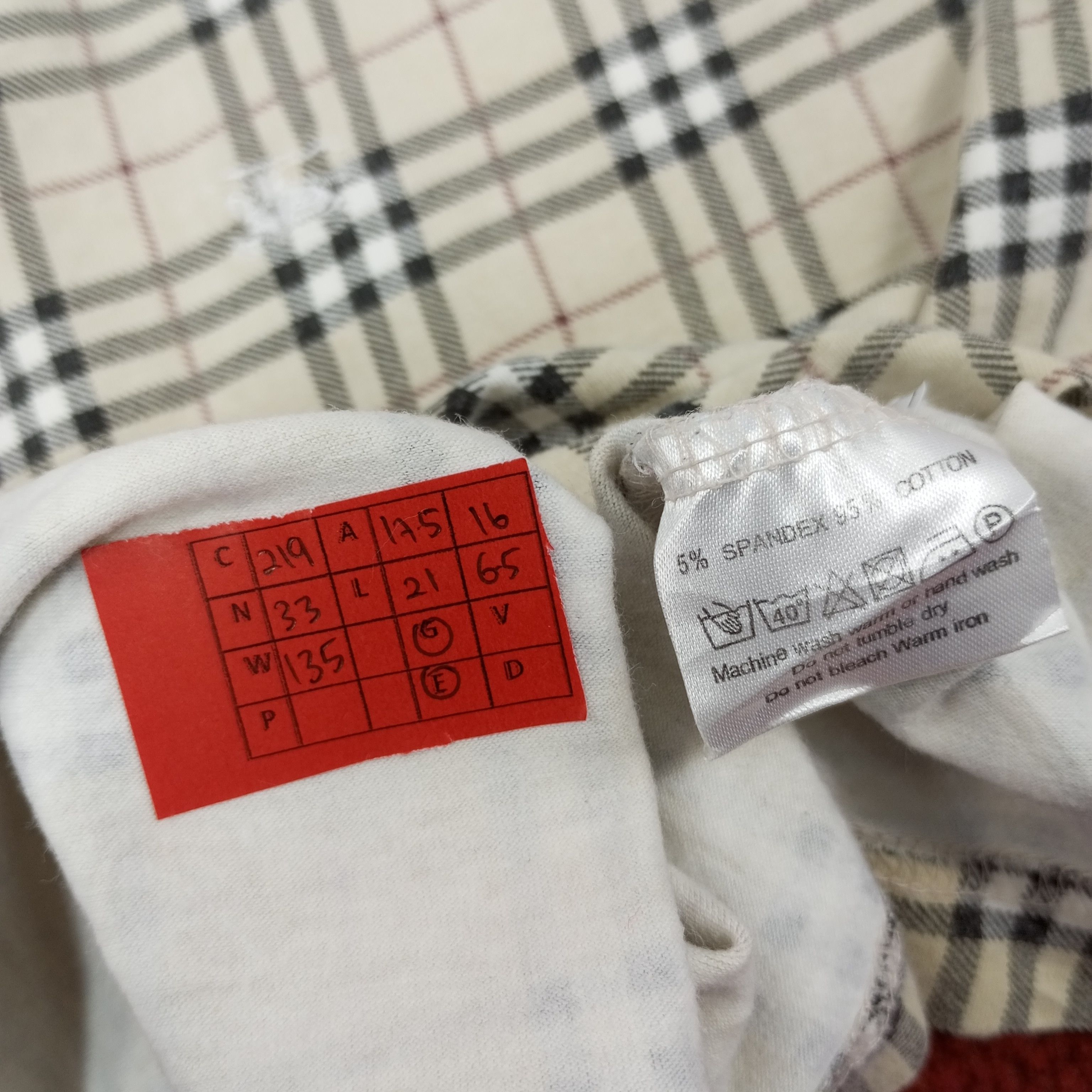 Burberry × Vintage Burberry London Nova Check Design Tshirt c219n33 Size S / US 4 / IT 40 - 7 Thumbnail