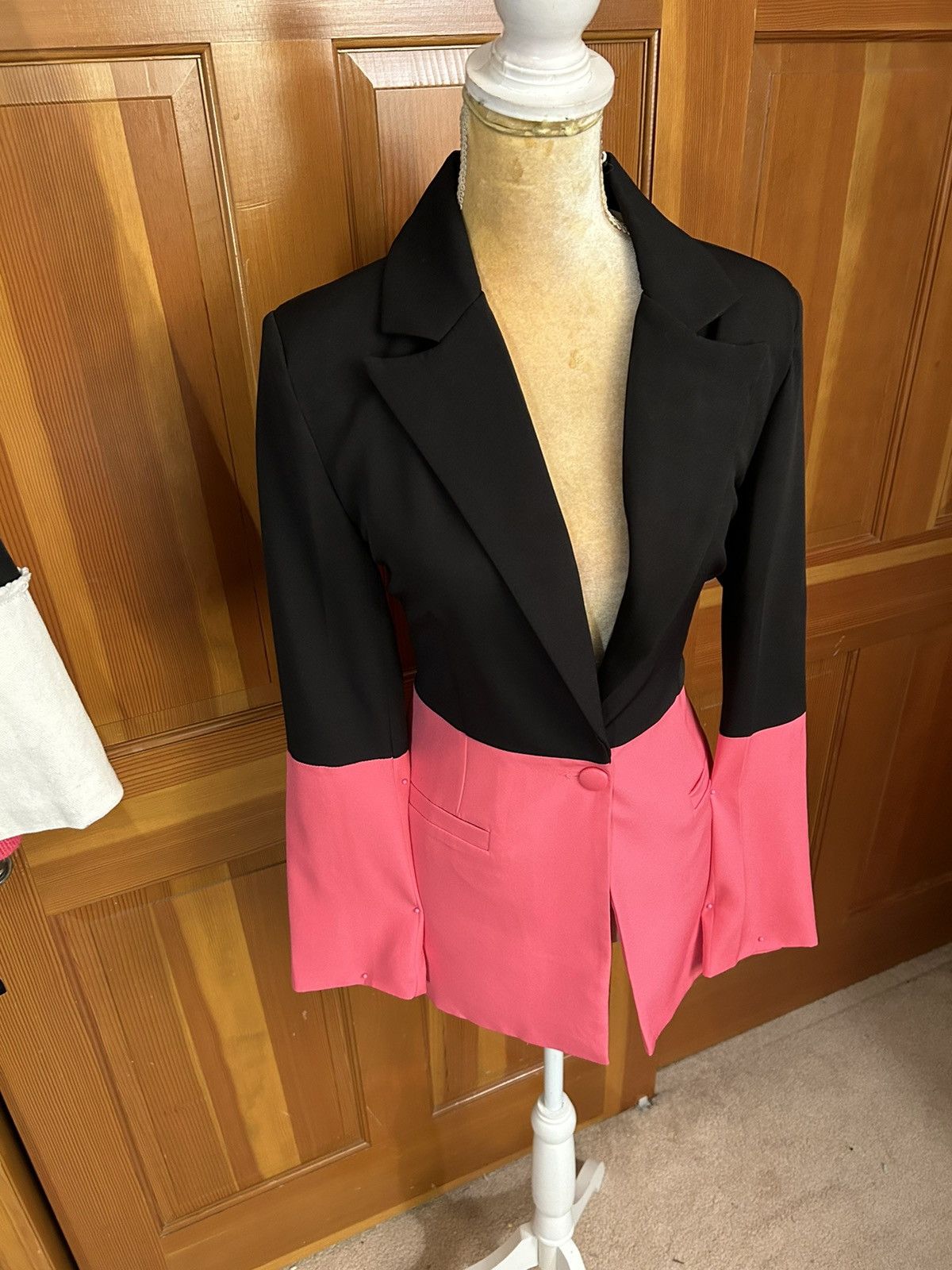 Designer × Other NWT, Lavishly Paris Women’s Professional Line Blazer Size M / US 6-8 / IT 42-44 - 9 Thumbnail