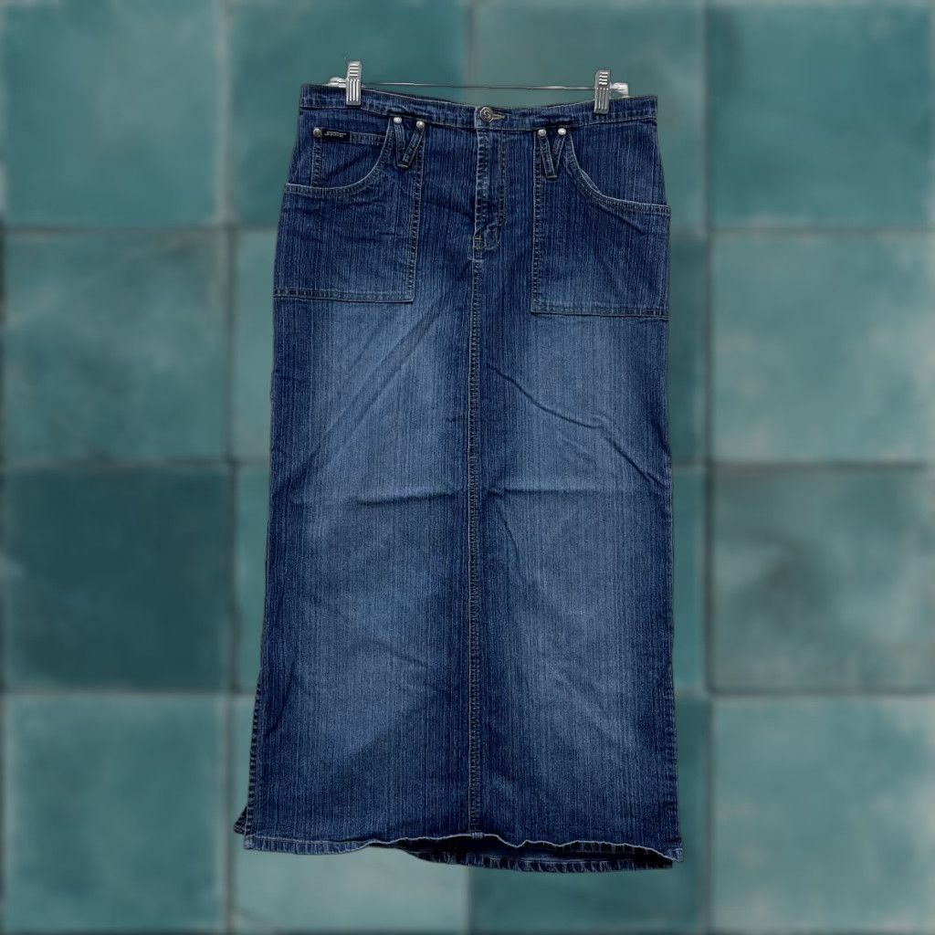Vintage Y2K Vintage Denim Midi Maxi Skirt Boho Fairy Grunge Western XL 12 Blue Denim Skirt Womens Size 34" / US 12 / IT 48 - 1 Thumbnail