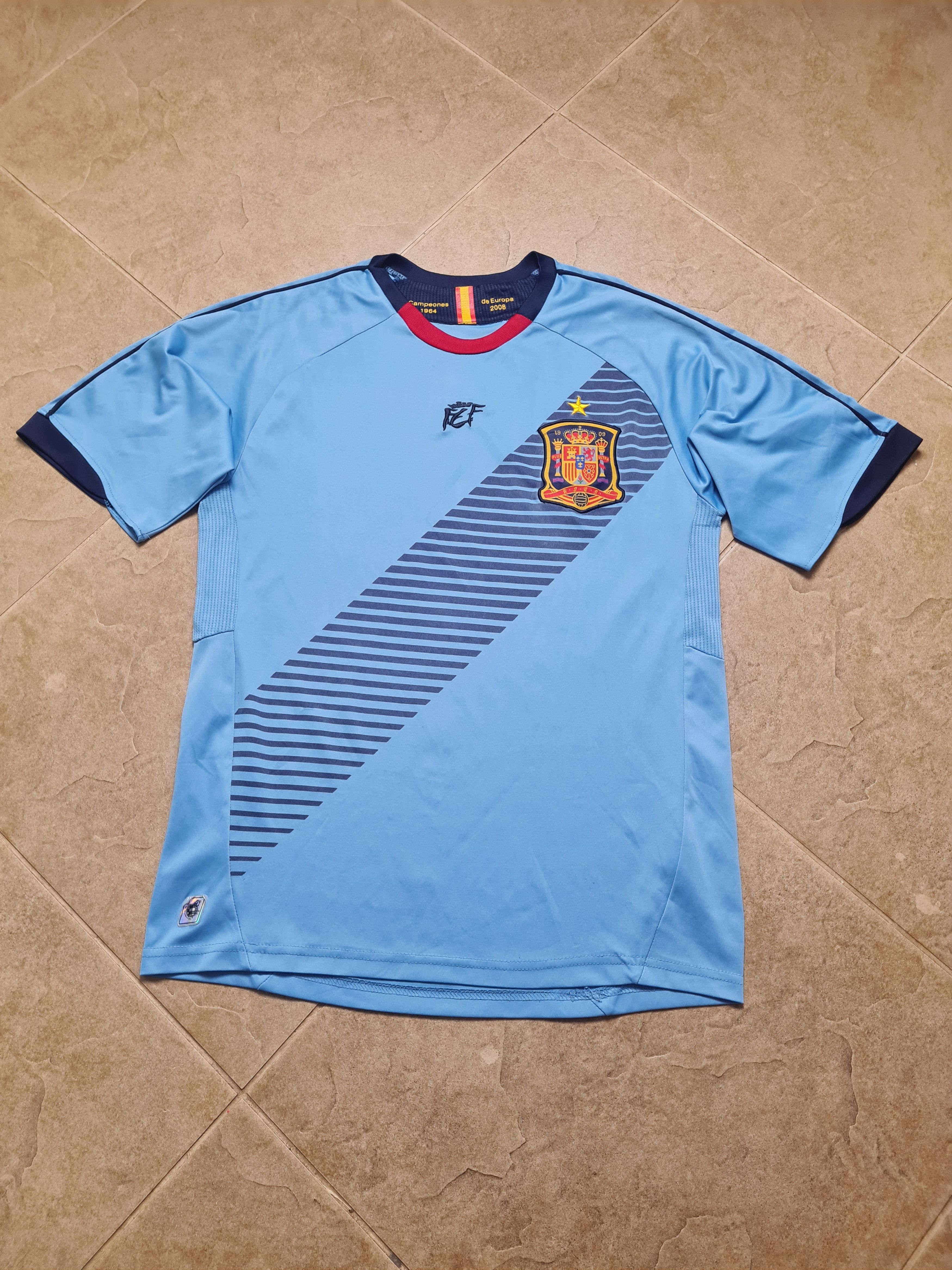 Other Rare Jersey 2008 Spain Espana Soccer Reversible Shirt Sz M-L Size US M / EU 48-50 / 2 - 13 Thumbnail