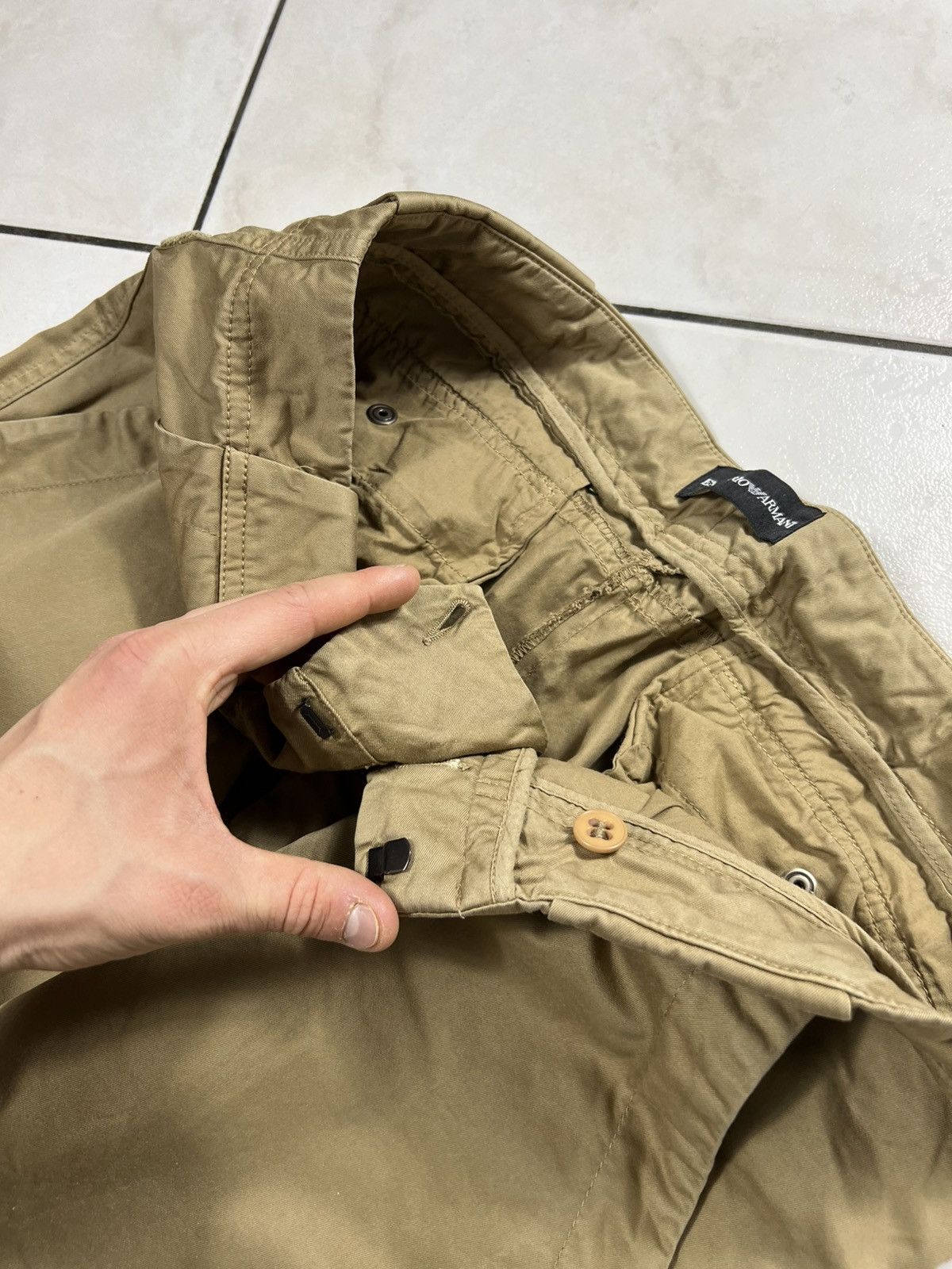 Emporio Armani Emporio armani big pockets cargo pants buckle back archive Size US 32 / EU 48 - 24 Thumbnail