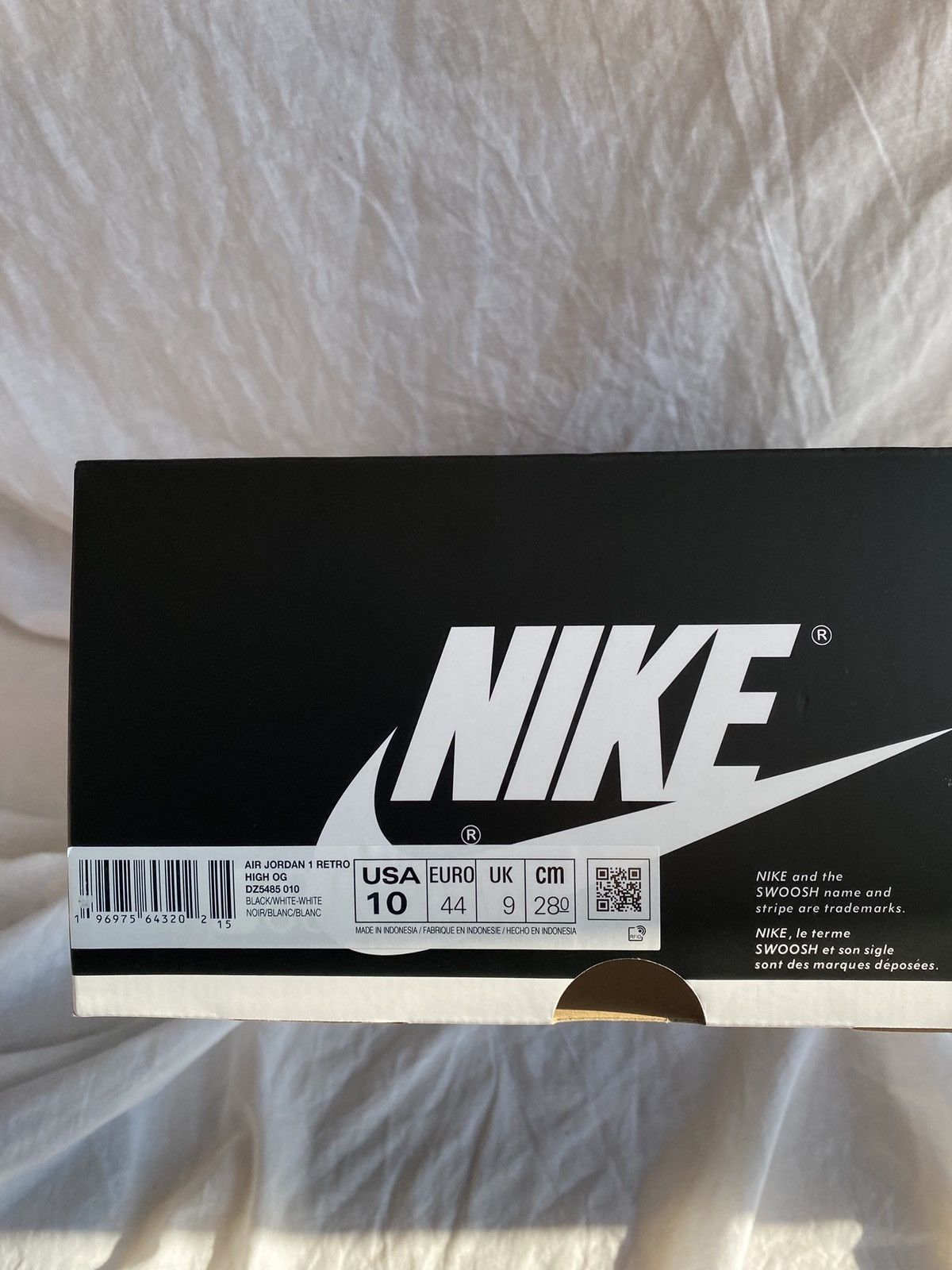 Jordan Brand Nike Air Jordan One Black and White Size US 10 / EU 43 - 12 Thumbnail
