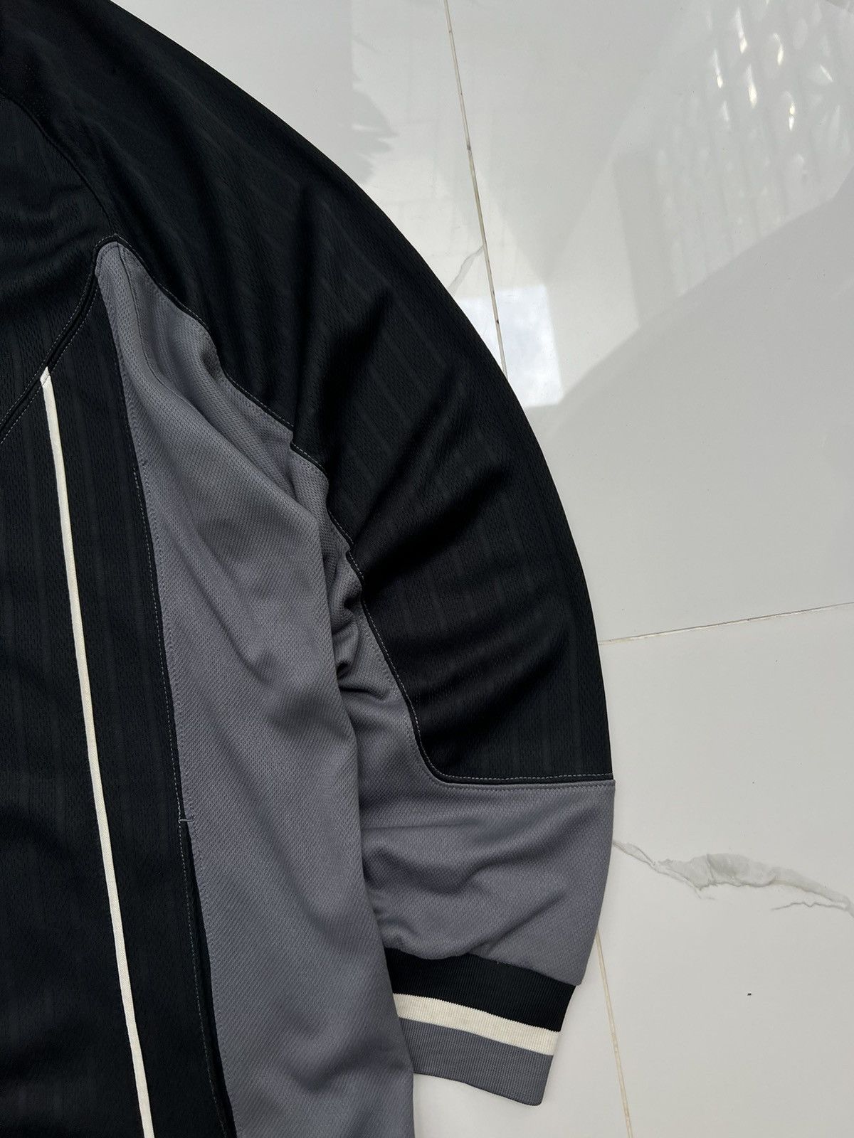 Nike × Vintage 90's NIKE AIR BASKETBALL 1982 RARE RETRO Y2K TRACK JACKET Size US XL / EU 56 / 4 - 3 Thumbnail