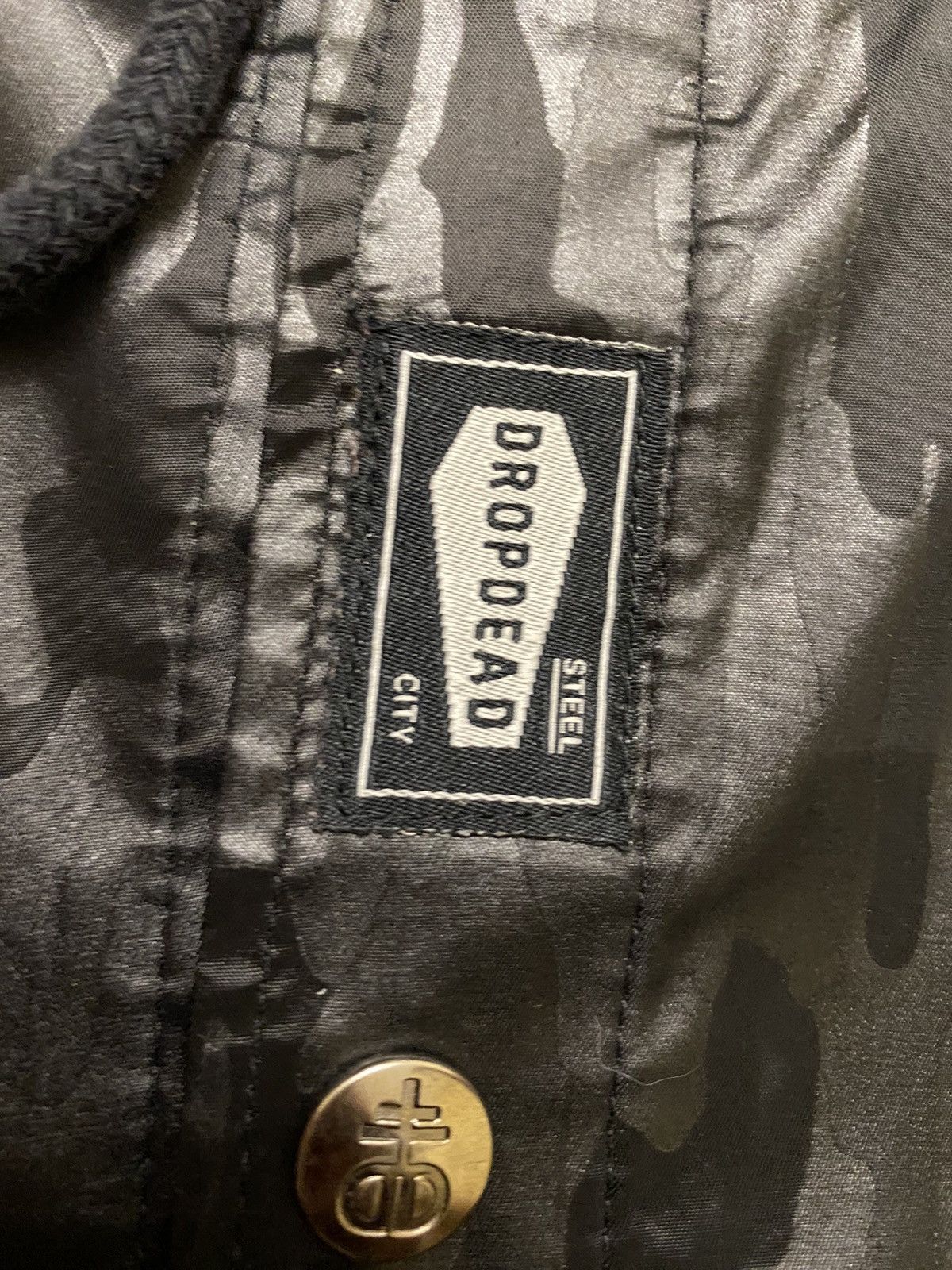 Drop Dead Clothing Drop Dead Stealth Camo Rain Jacket Rare Vintage Size US S / EU 44-46 / 1 - 6 Thumbnail