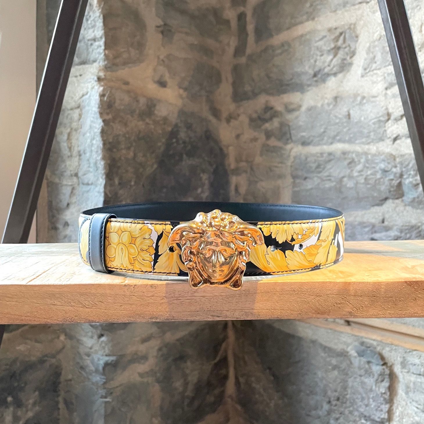 Versace Versace Barocco Hibiscus Print Medusa Buckle Belt Size ONE SIZE - 2 Thumbnail