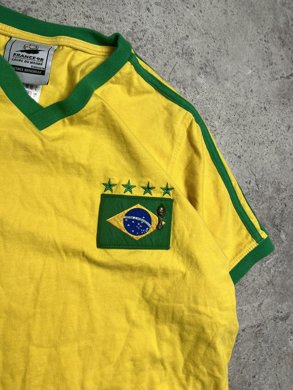 Adidas Vintage World Cup 1998 Brazil Tee Size US L / EU 52-54 / 3 - 3 Thumbnail