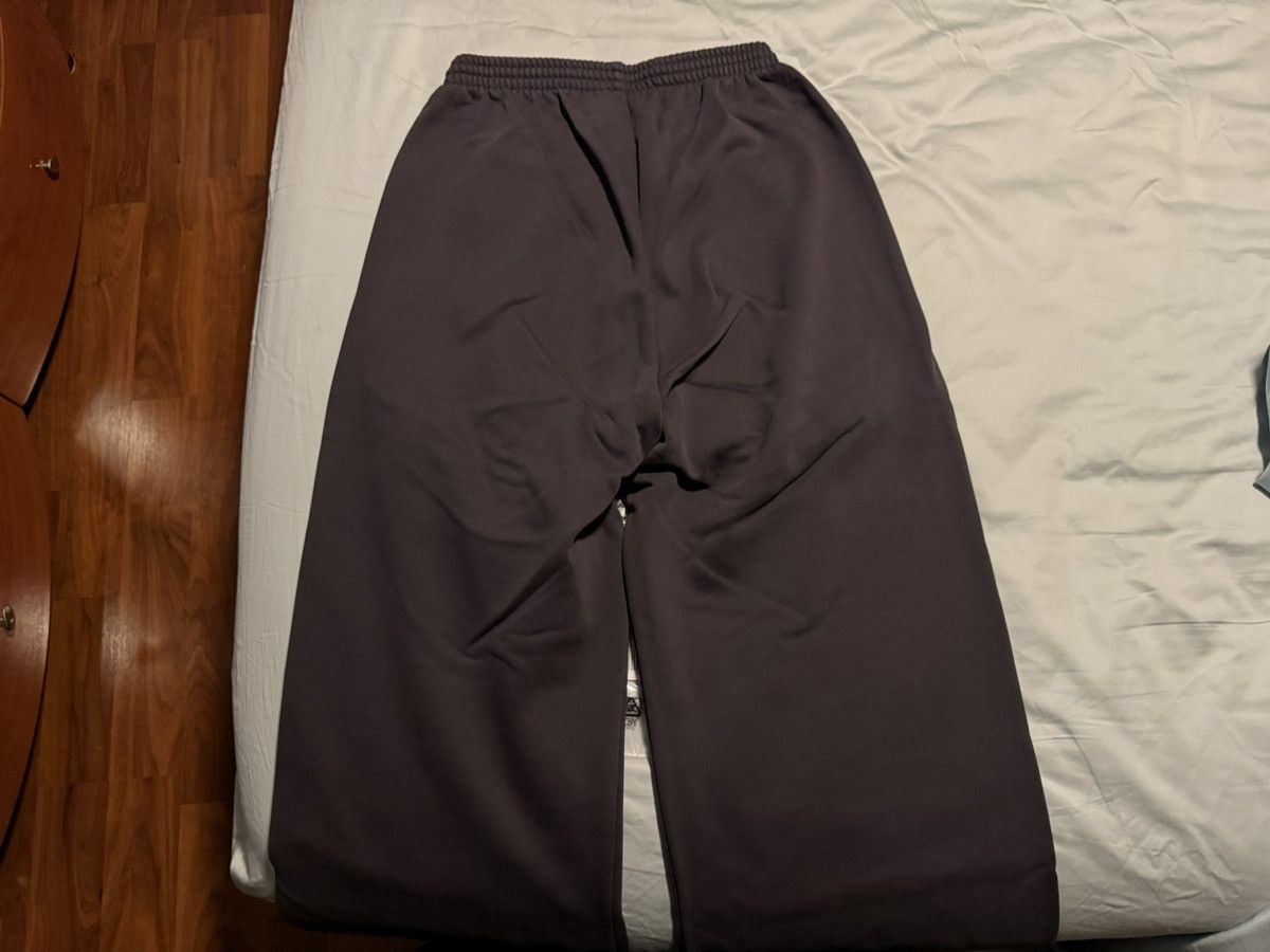 Balenciaga × Gap × Kanye West Yeezy Gap Sweatpants Dark Grey Size XS Size US 28 / EU 44 - 3 Thumbnail