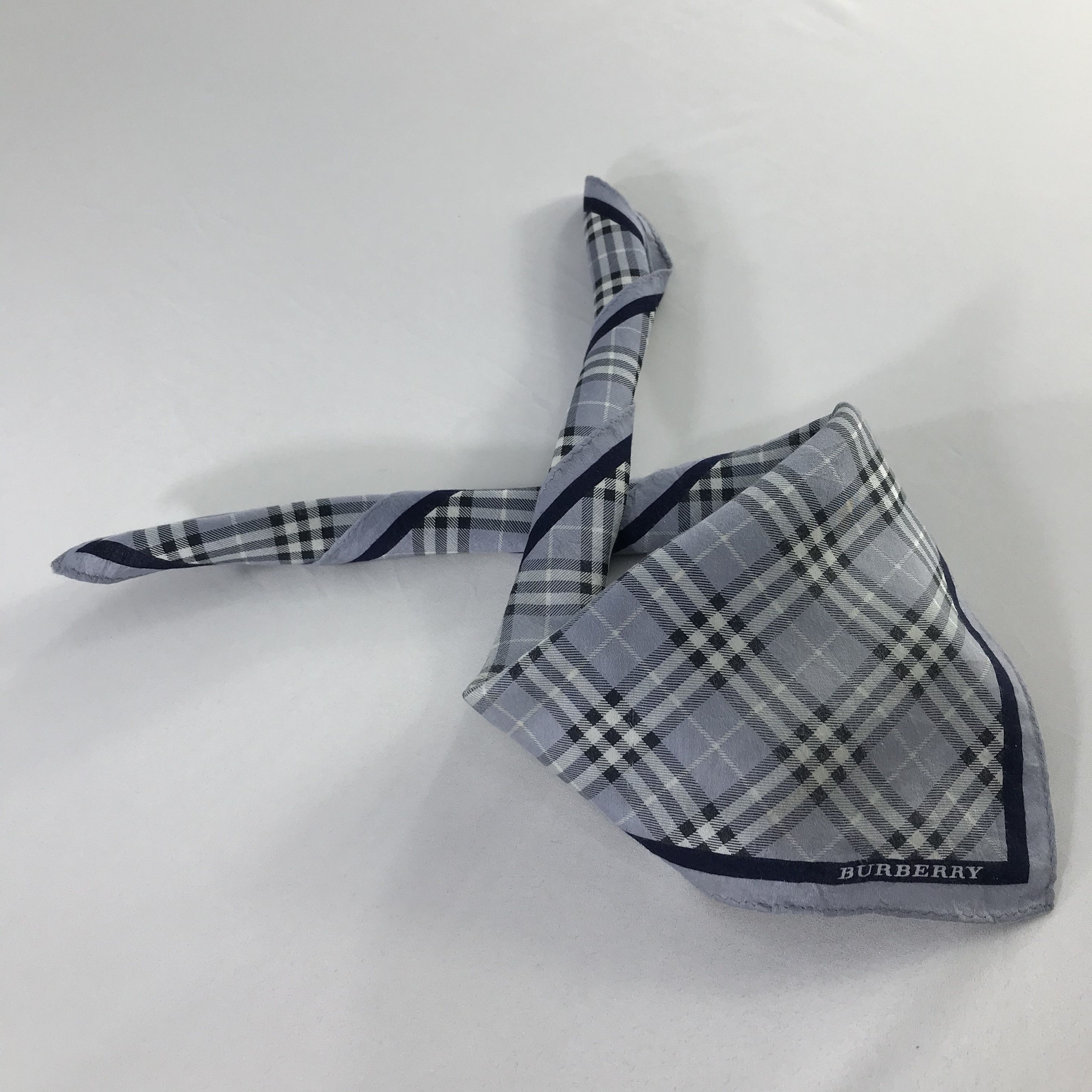 Burberry × Vintage Burberry Bandana / Handkerchief / Neckerchief - S1014 Size ONE SIZE - 4 Thumbnail