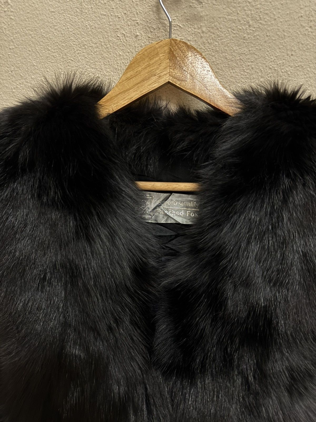 Sagafurs RARE🔥VINTAGE SAGA FOX FUR JACKET VESTS Size US XS / EU 42 / 0 - 15 Thumbnail