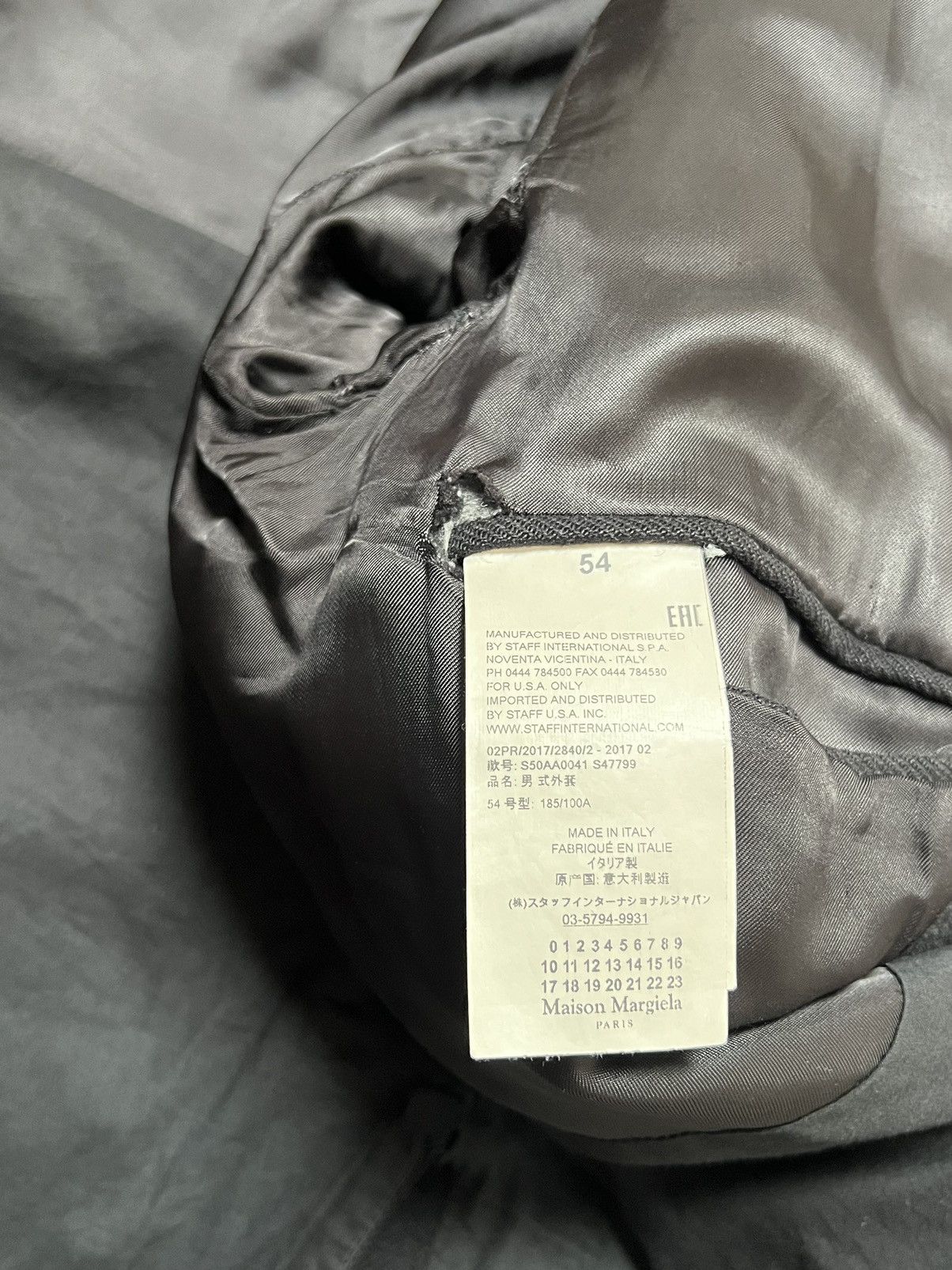 Maison Margiela Vintage Maison Margiela Black Wool Coat Size L Size US L / EU 52-54 / 3 - 17 Thumbnail
