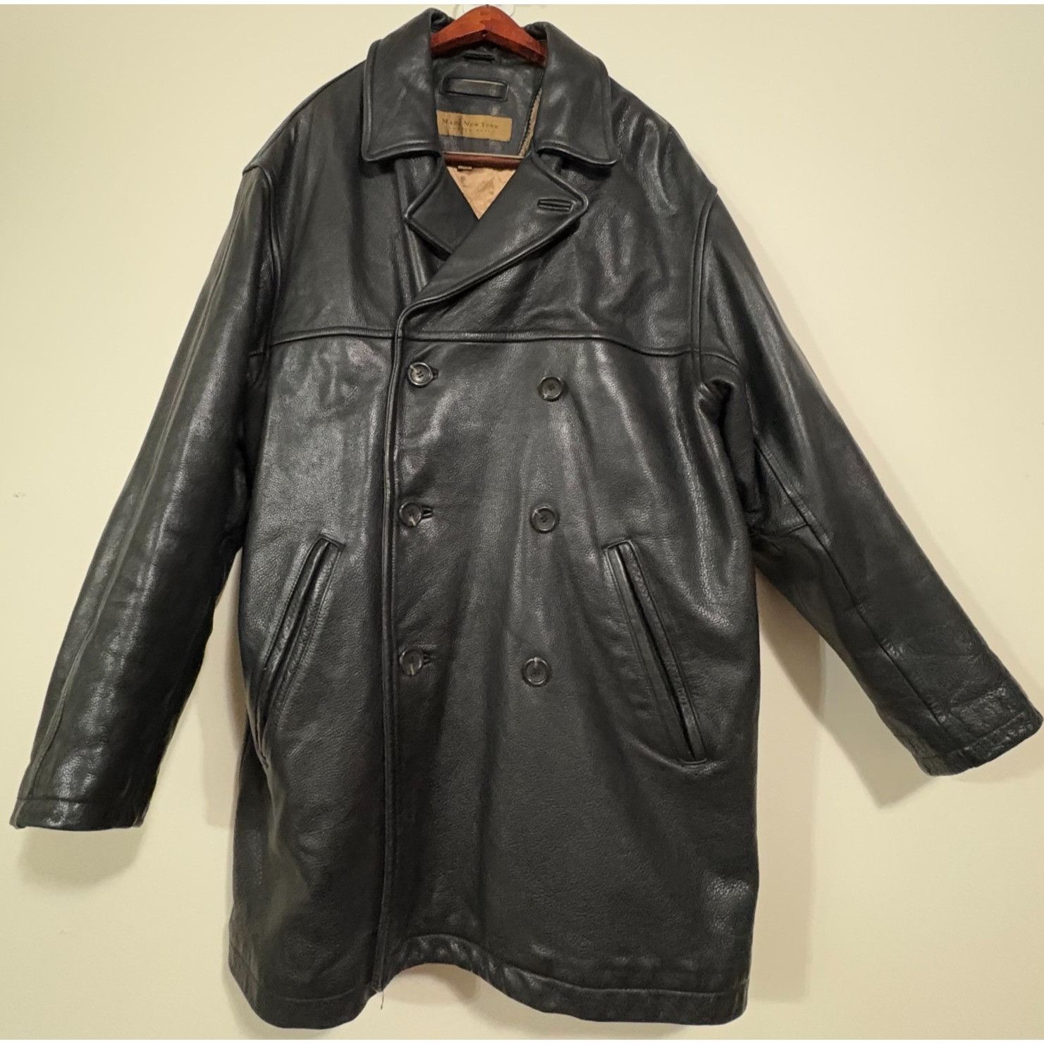 Andrew Marc Andrew Marc New York Double Breasted Leather Soft Lined Coat Size US L / EU 52-54 / 3 - 1 Thumbnail