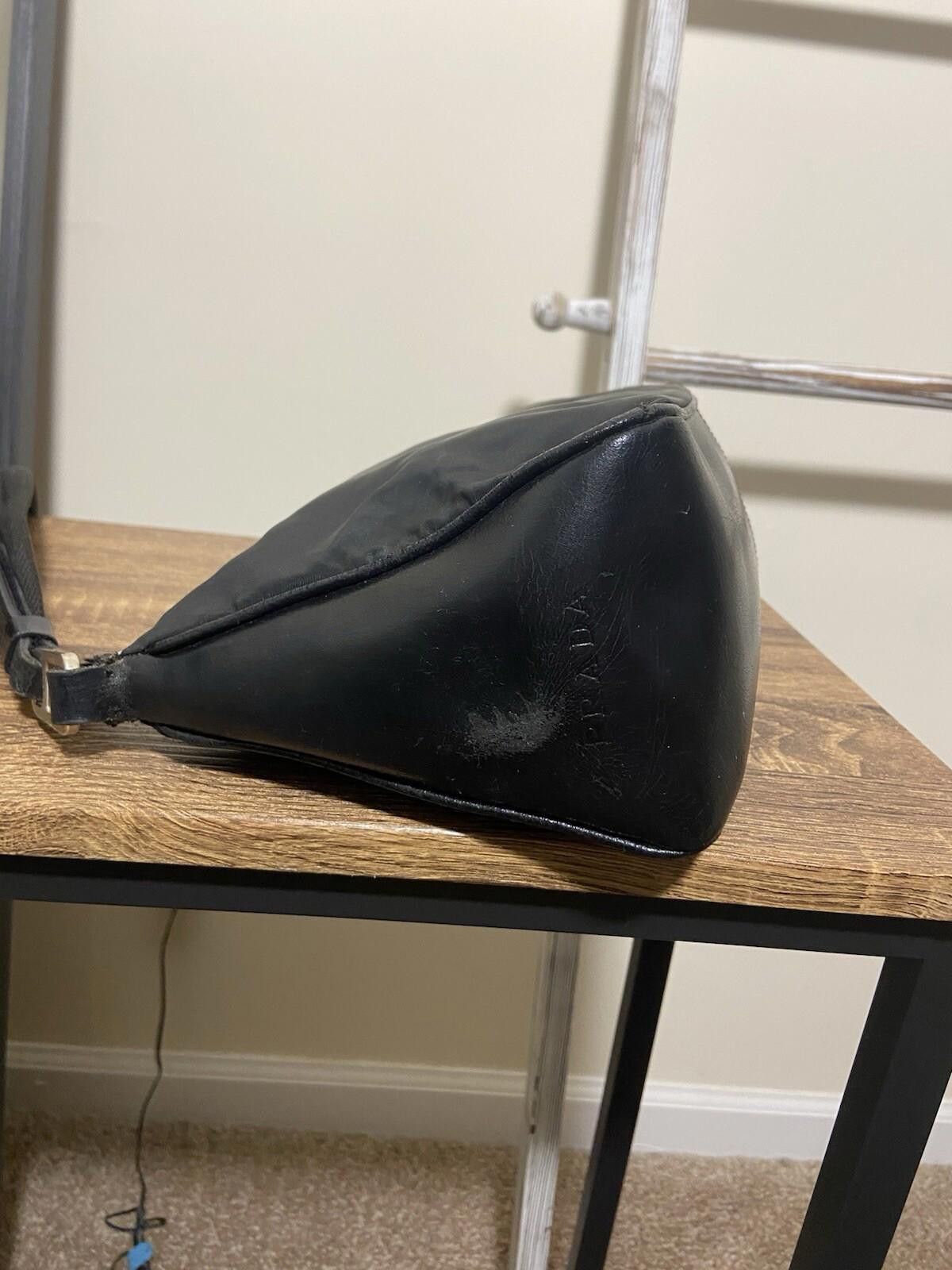 Prada Vintage Prada black nylon leather shoulder bag scuffed/solid Size ONE SIZE - 7 Thumbnail