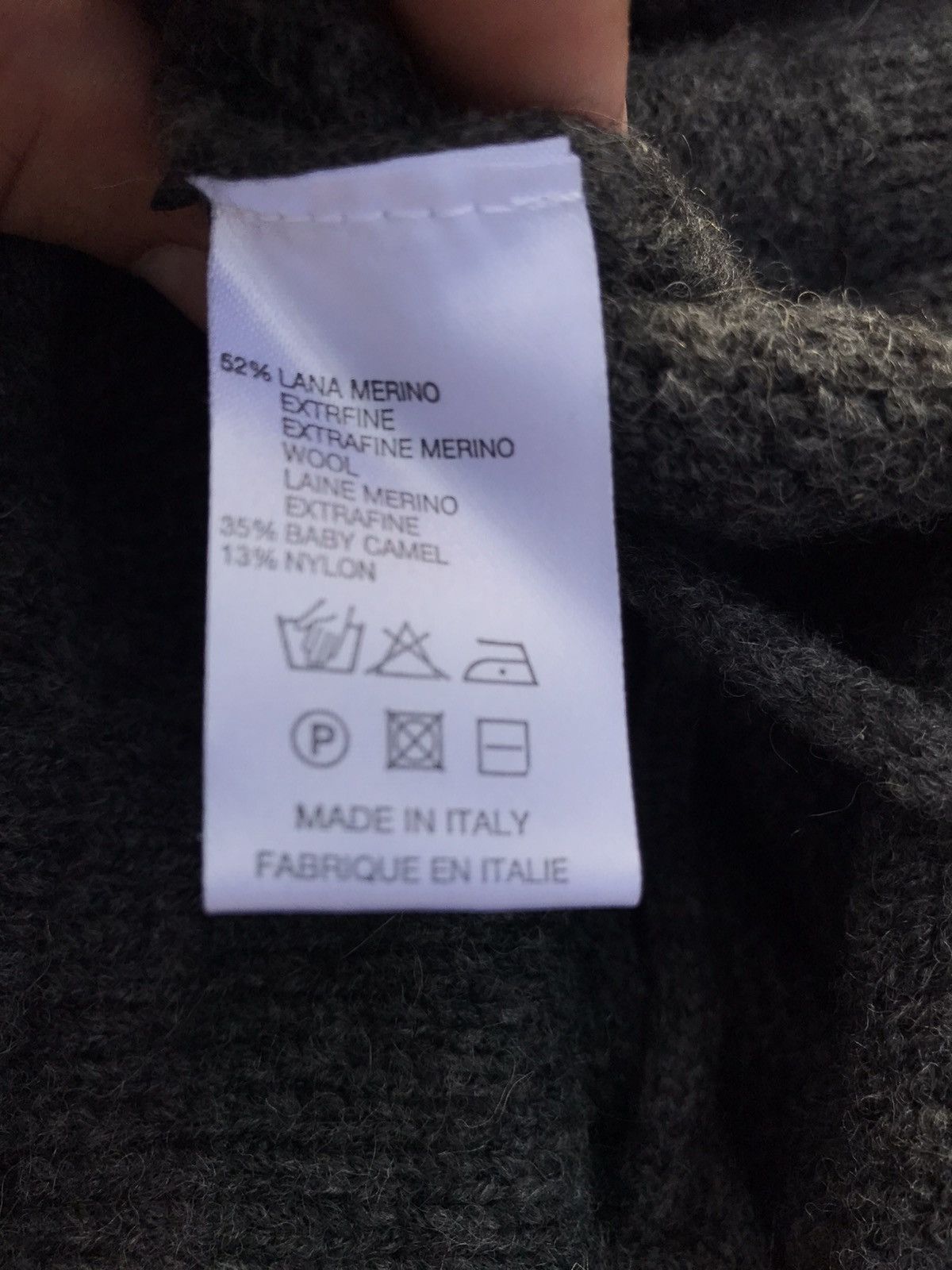 Roberto Collina ROBERTO COLLINA BABY CAMEL / MERINOS KNITTED SWEATER Size US S / EU 44-46 / 1 - 4 Thumbnail